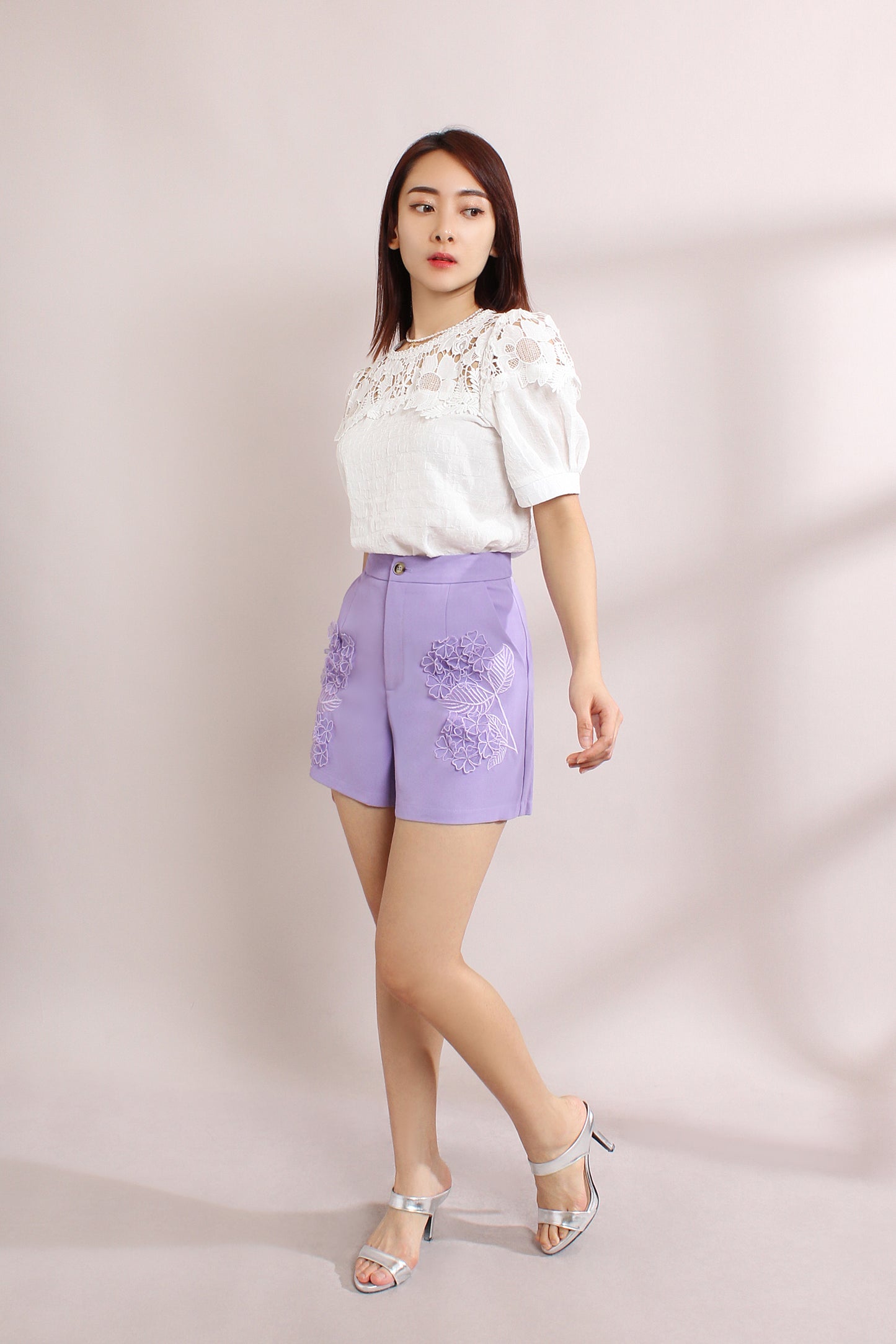 Asael 3D Embroidery Floral Shorts