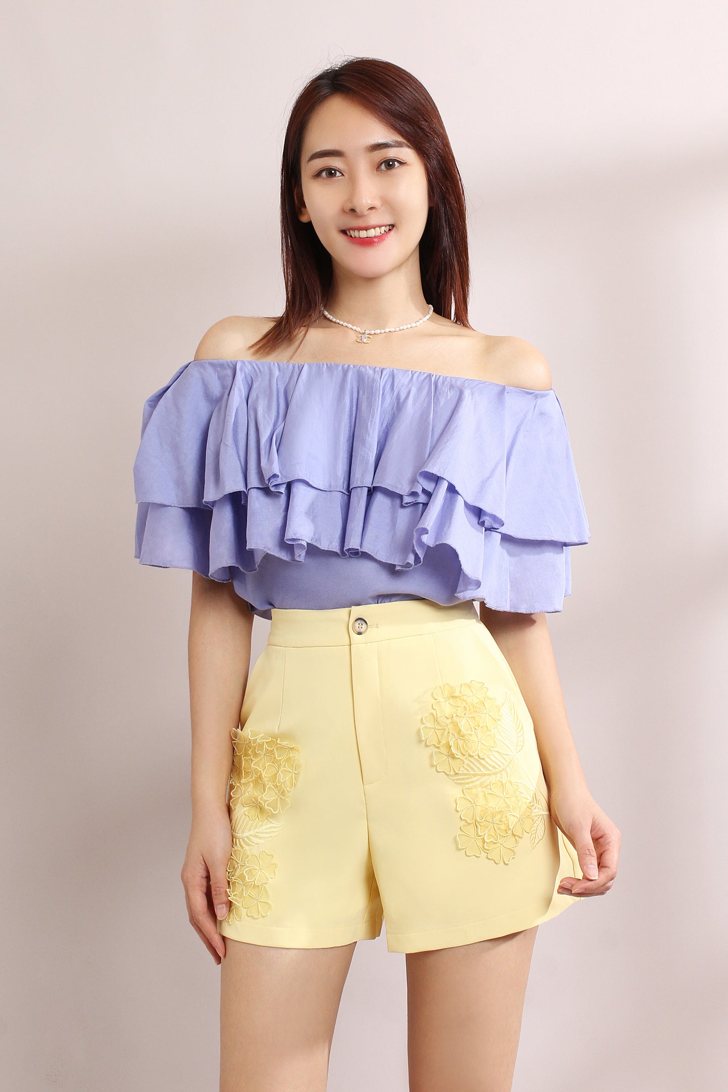 Asael 3D Embroidery Floral Shorts