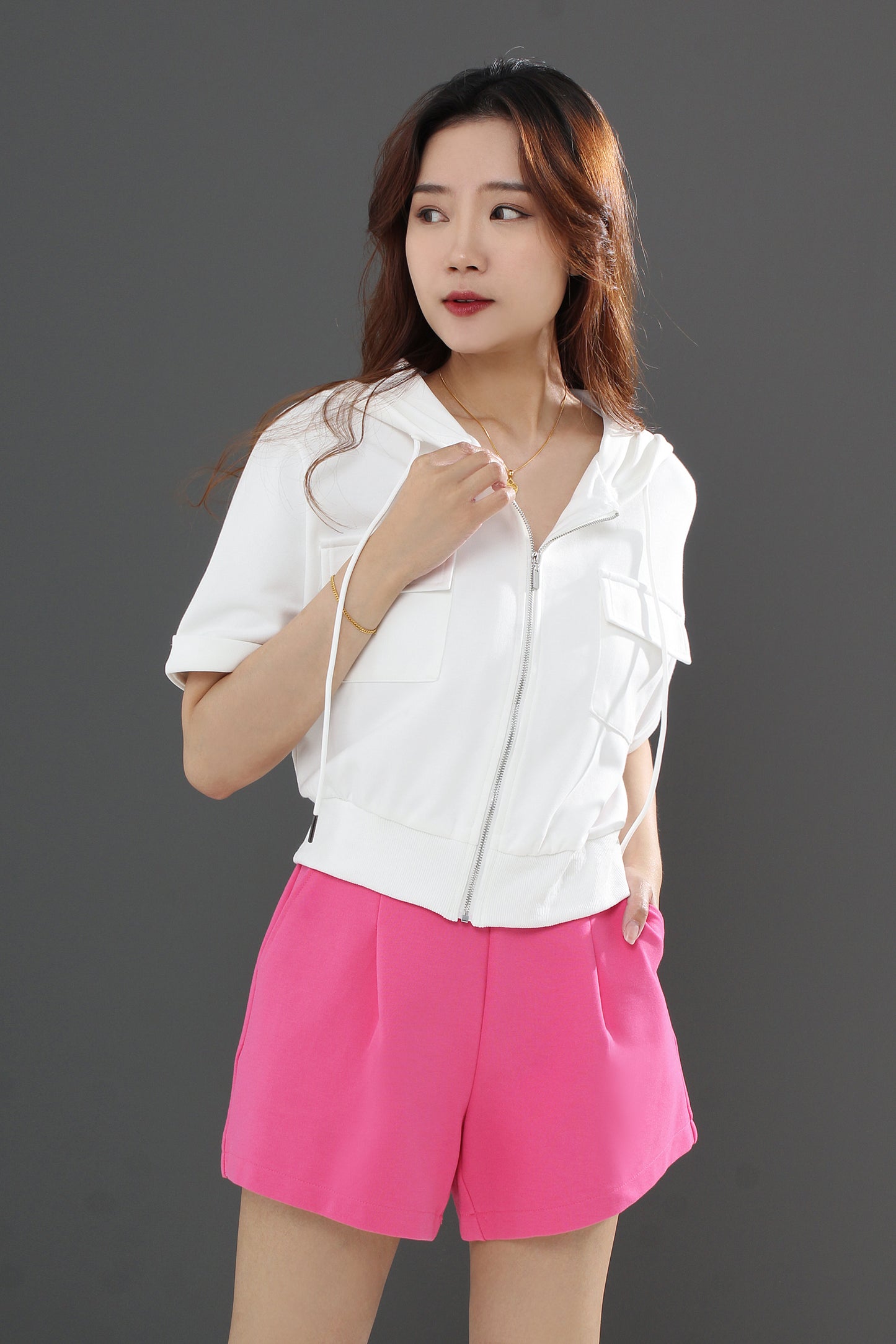 Allegra Cotten Zipper Short-sleeved Top
