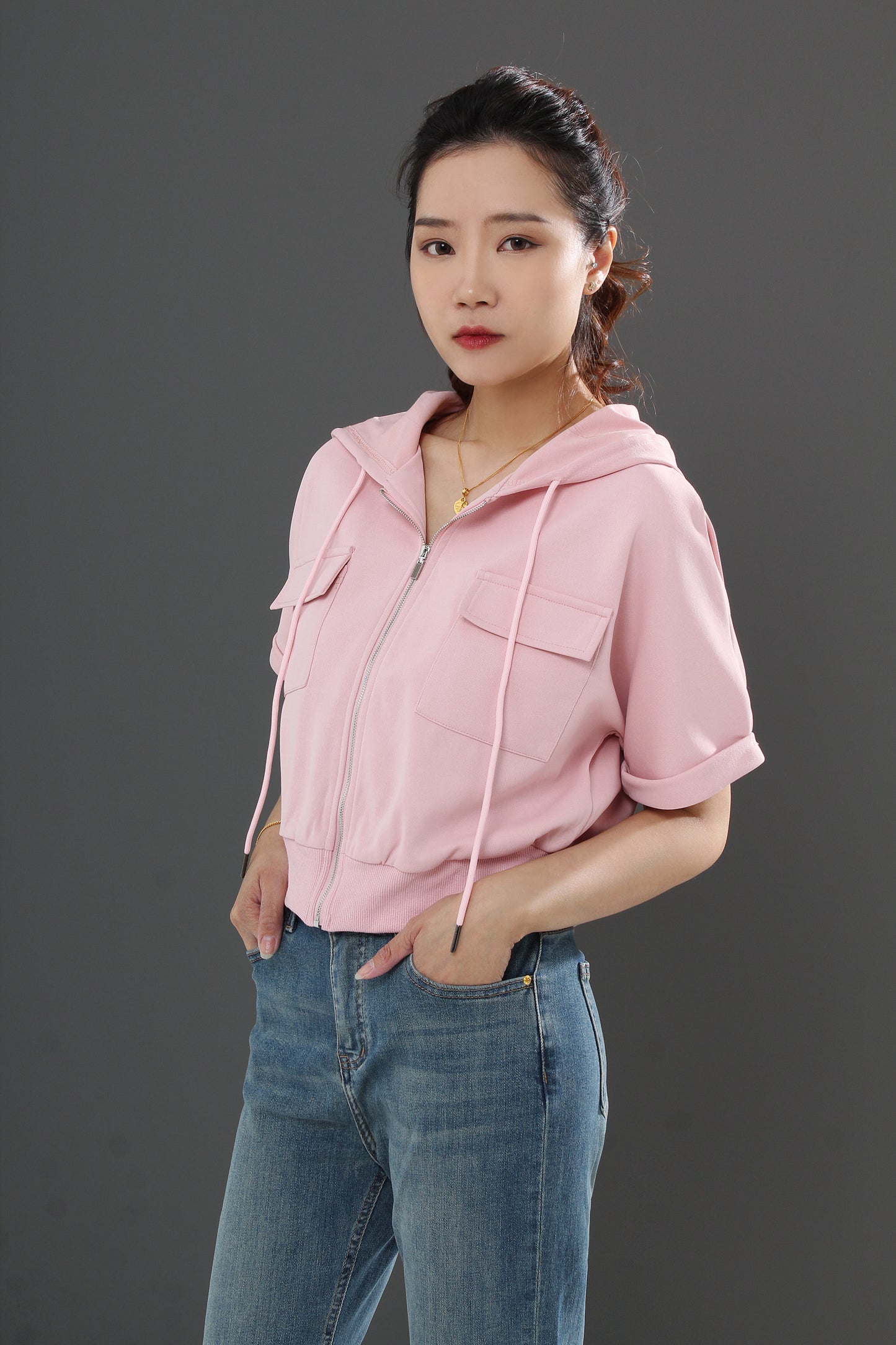 Allegra Cotten Zipper Short-sleeved Top