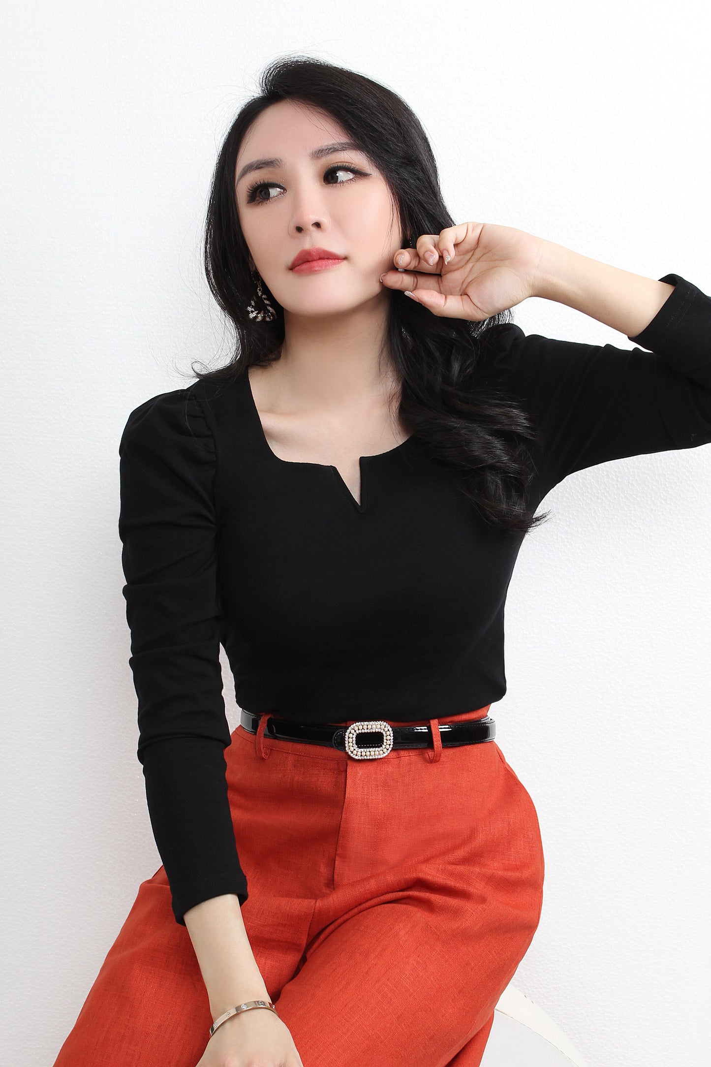 Slim Fitted Detail V Neck Tee