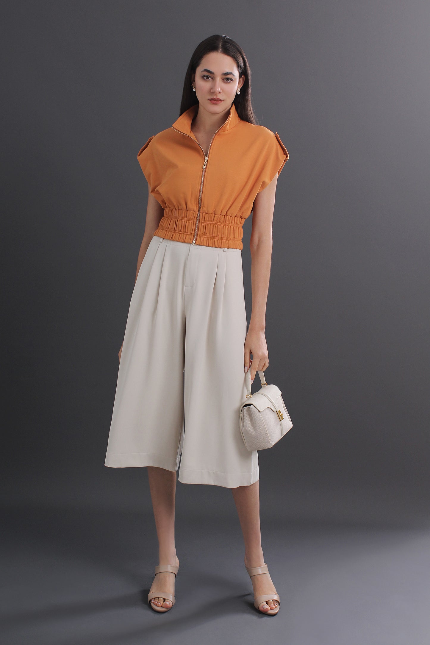 Agatha Plus Size Solid Color Wide-Leg Capri Pants With Pockets