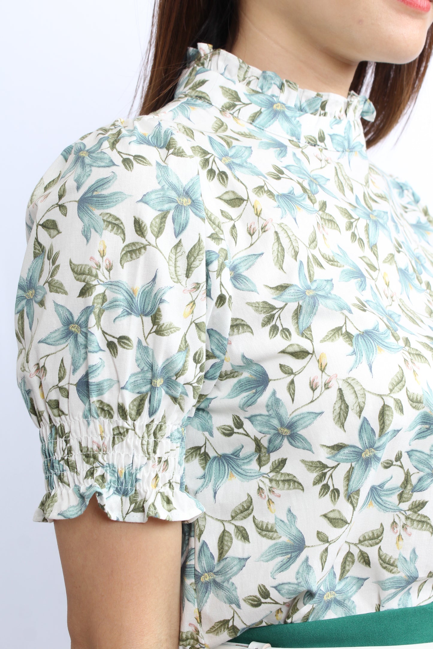 Ruffle Collar Blouse In Floral