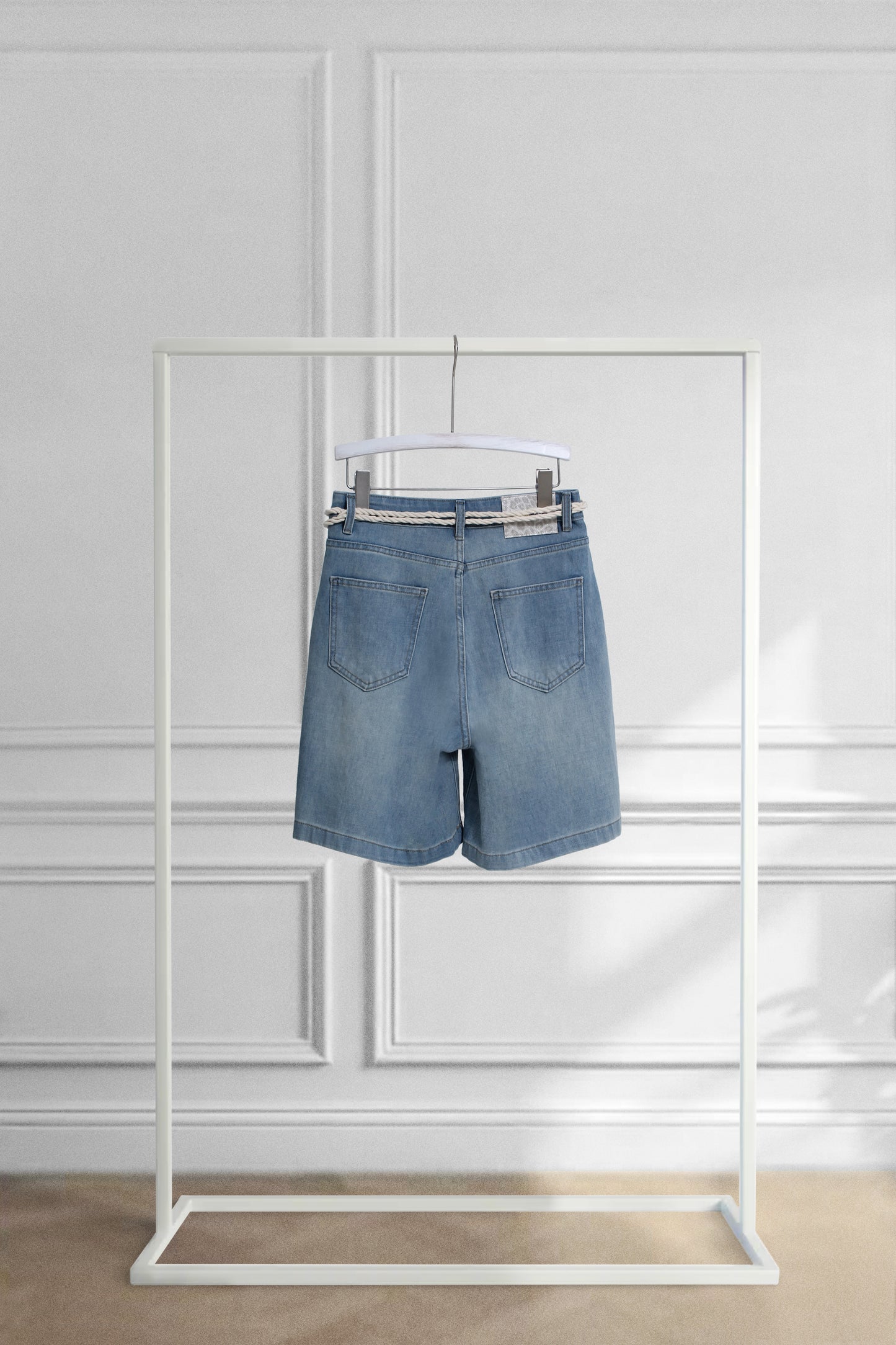 12501170 Short Pants