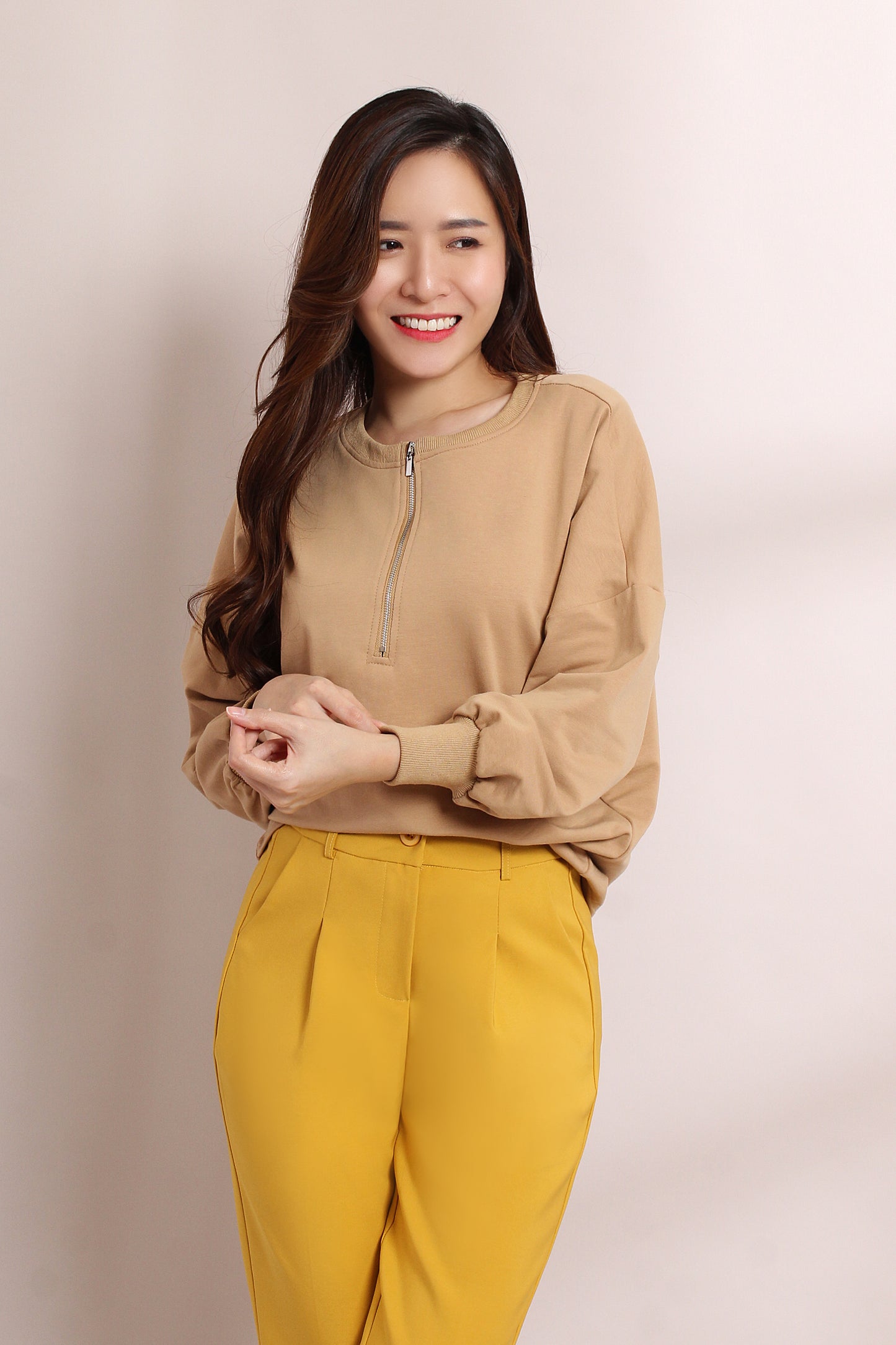 Asena Zipped Sweat Shirt