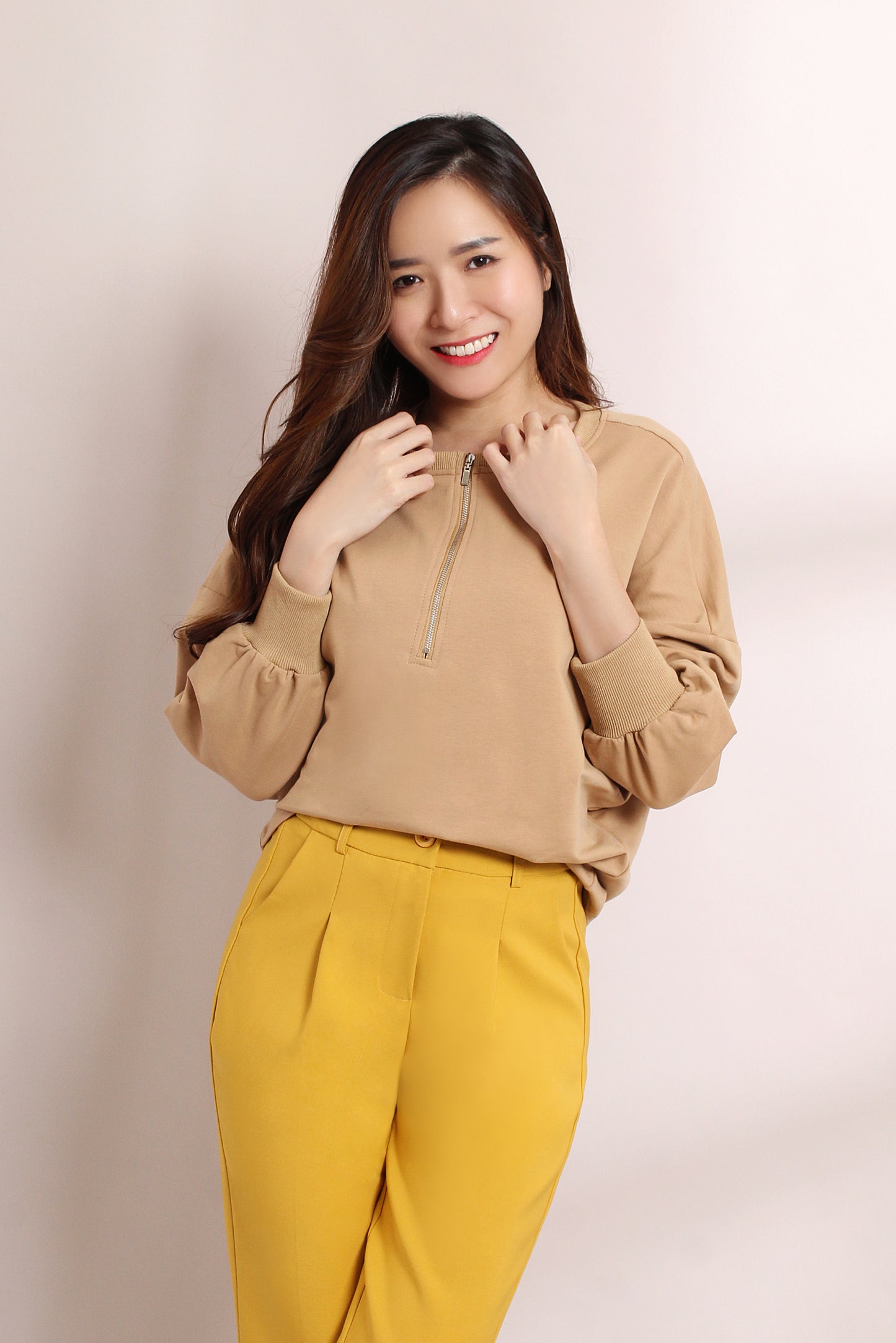 Asena Zipped Sweat Shirt