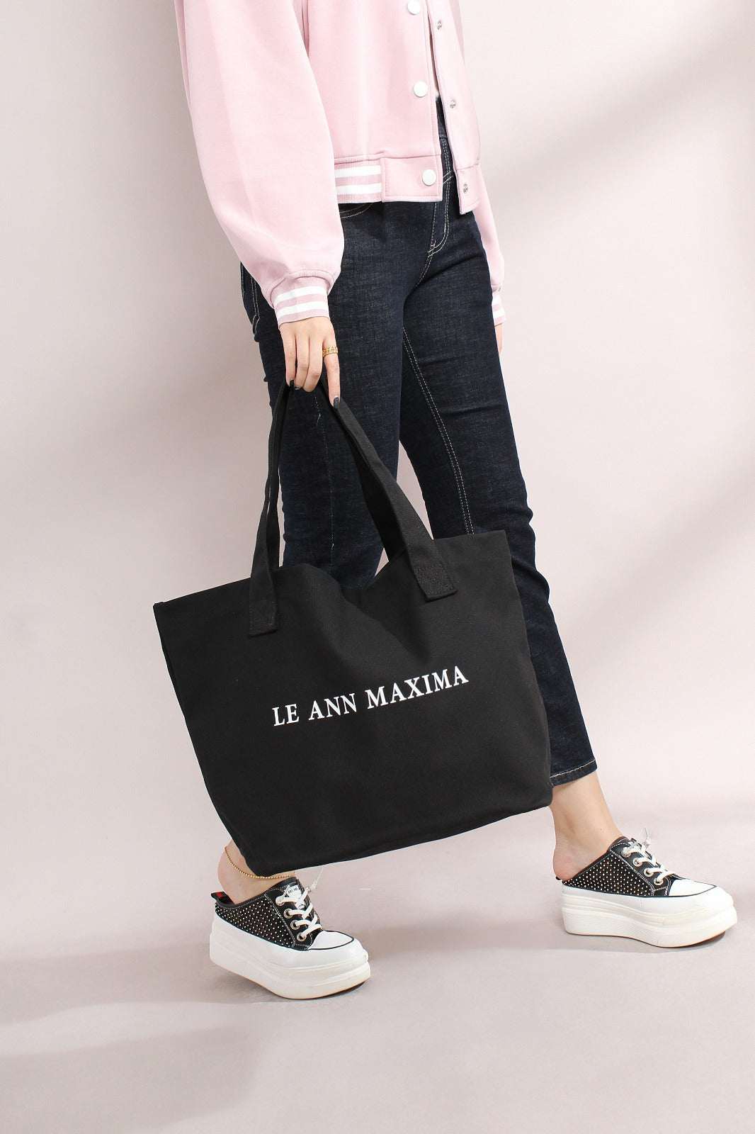 (Free Items) Le Ann Maxima Black Shopping Bag (Not For Sale)