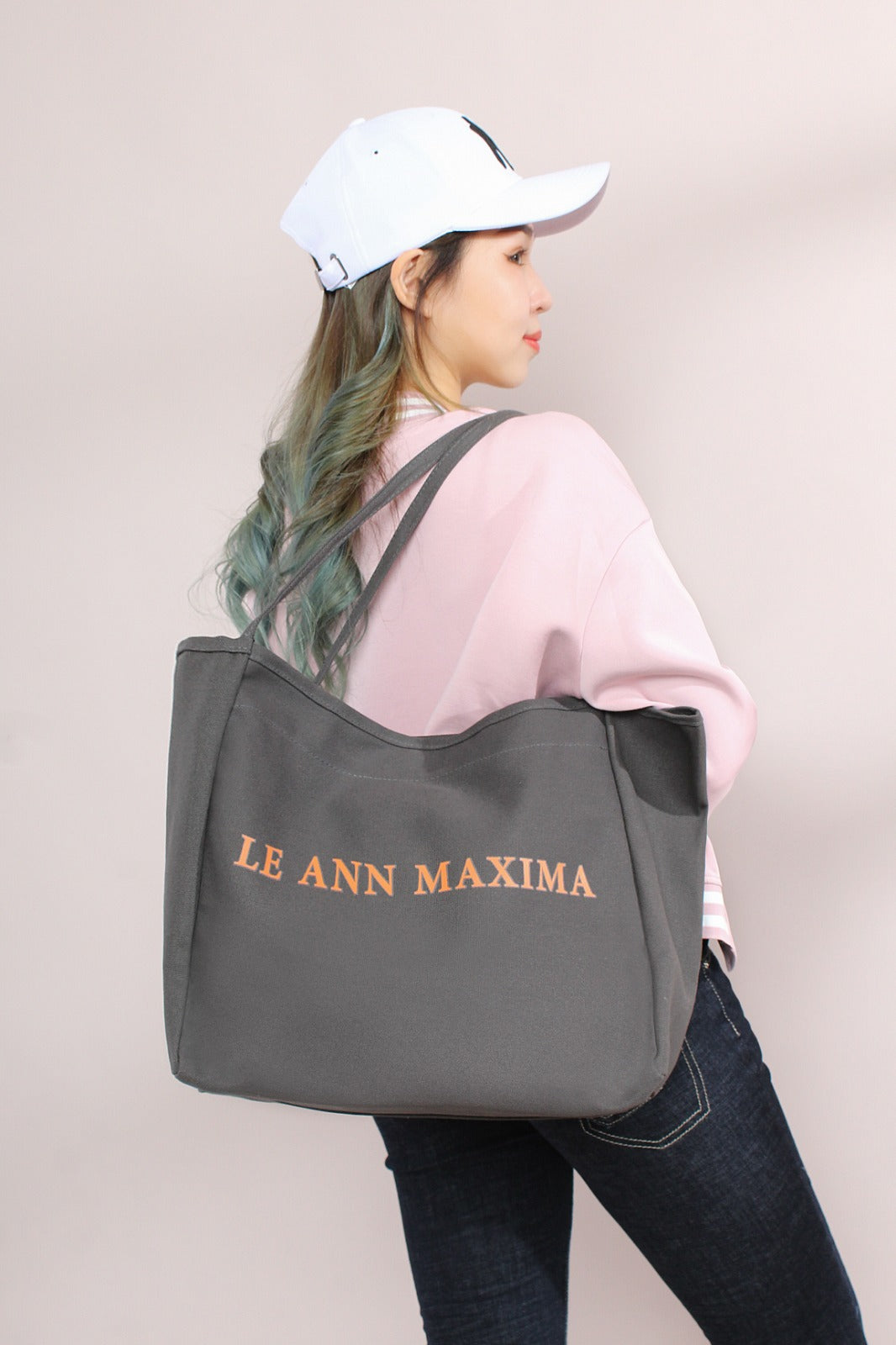 (Free Items) (Limited 7.7 Event) Le Ann Maxima Grey Shopping Bag (Not For Sale)