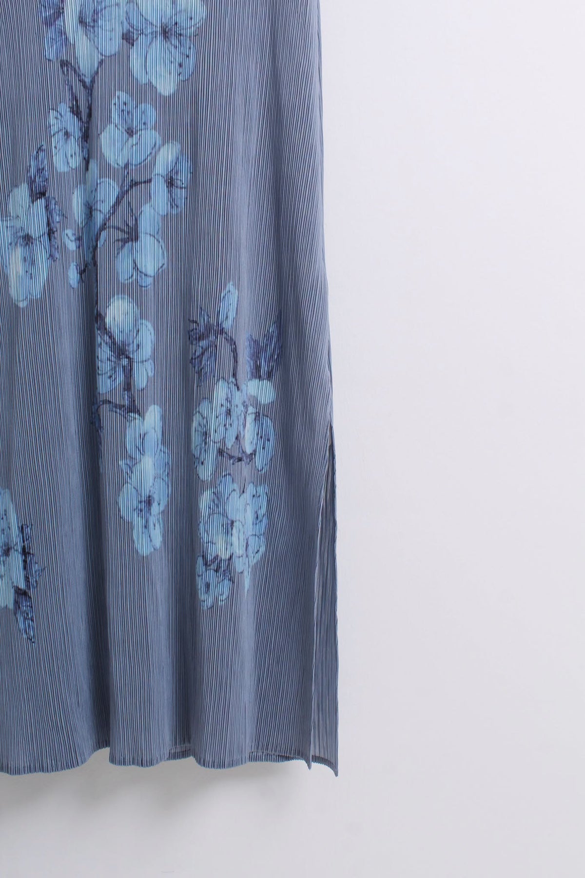 雾蓝花旗袍 Wu Lan Pleated Cheongsam Dress