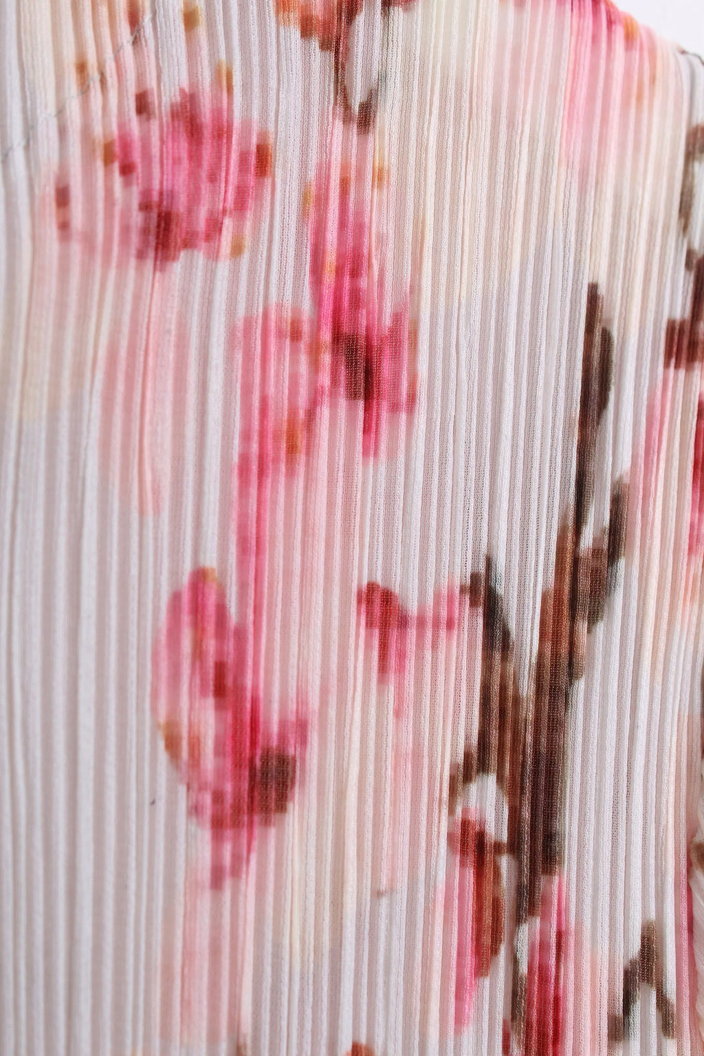 白桃花旗袍 Bai Tao Pleated Cheongsam Dress
