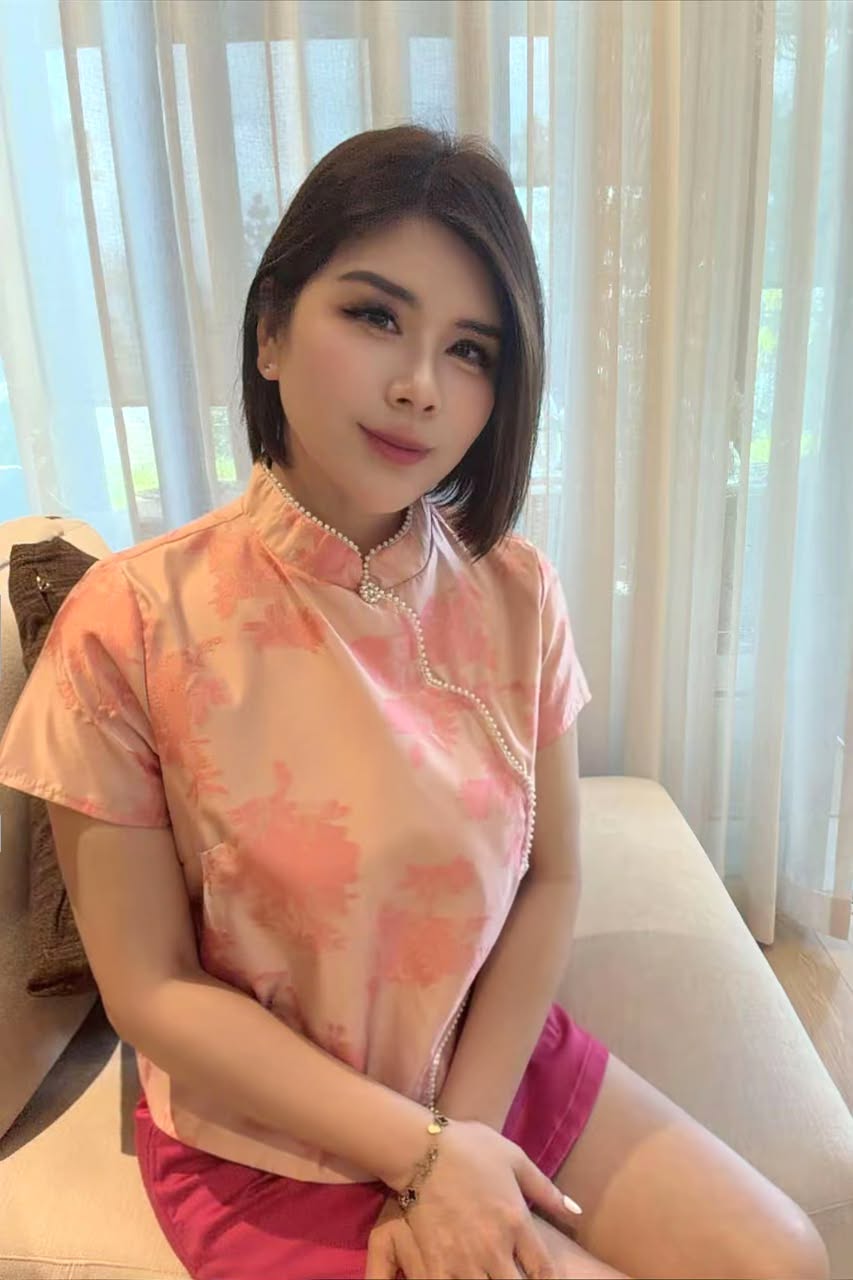 Pearl Aurelia Cheongsam Top