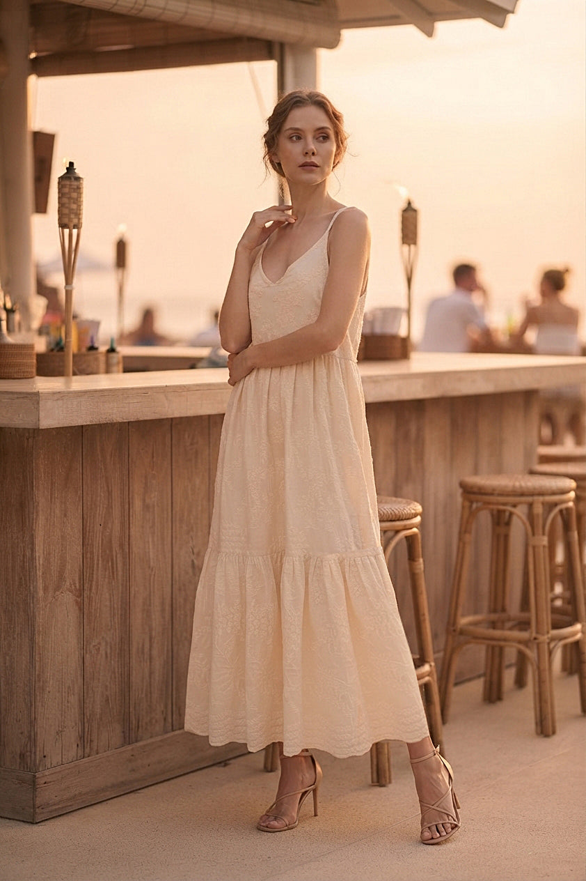 Dana Flare Maxi Dress in White (L size)