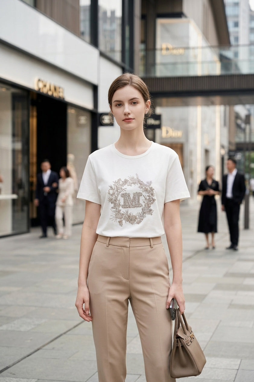 Graphic T-shirt with Monogram in White (L size)