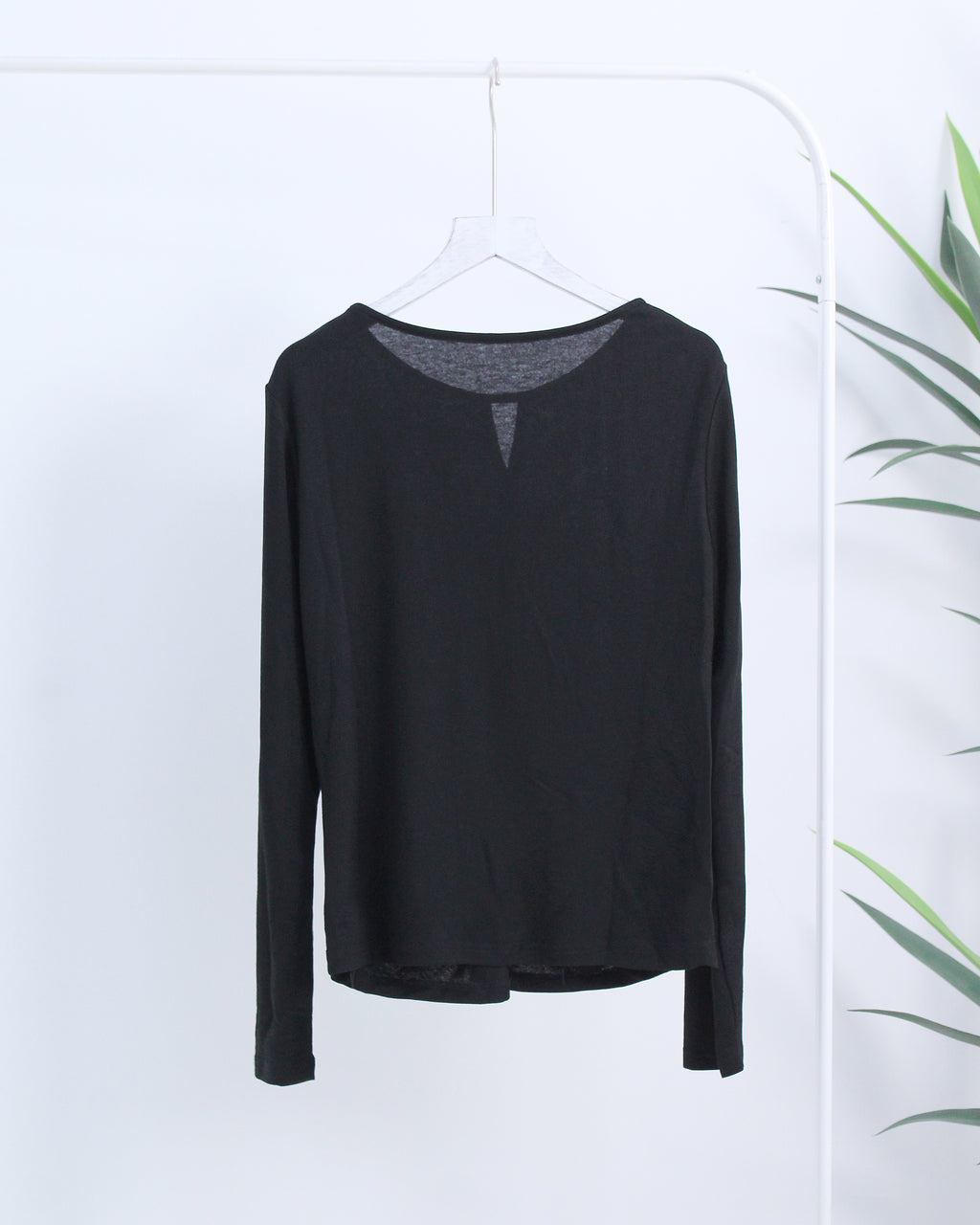 V Neck Twist Front Blouse (2XL size)