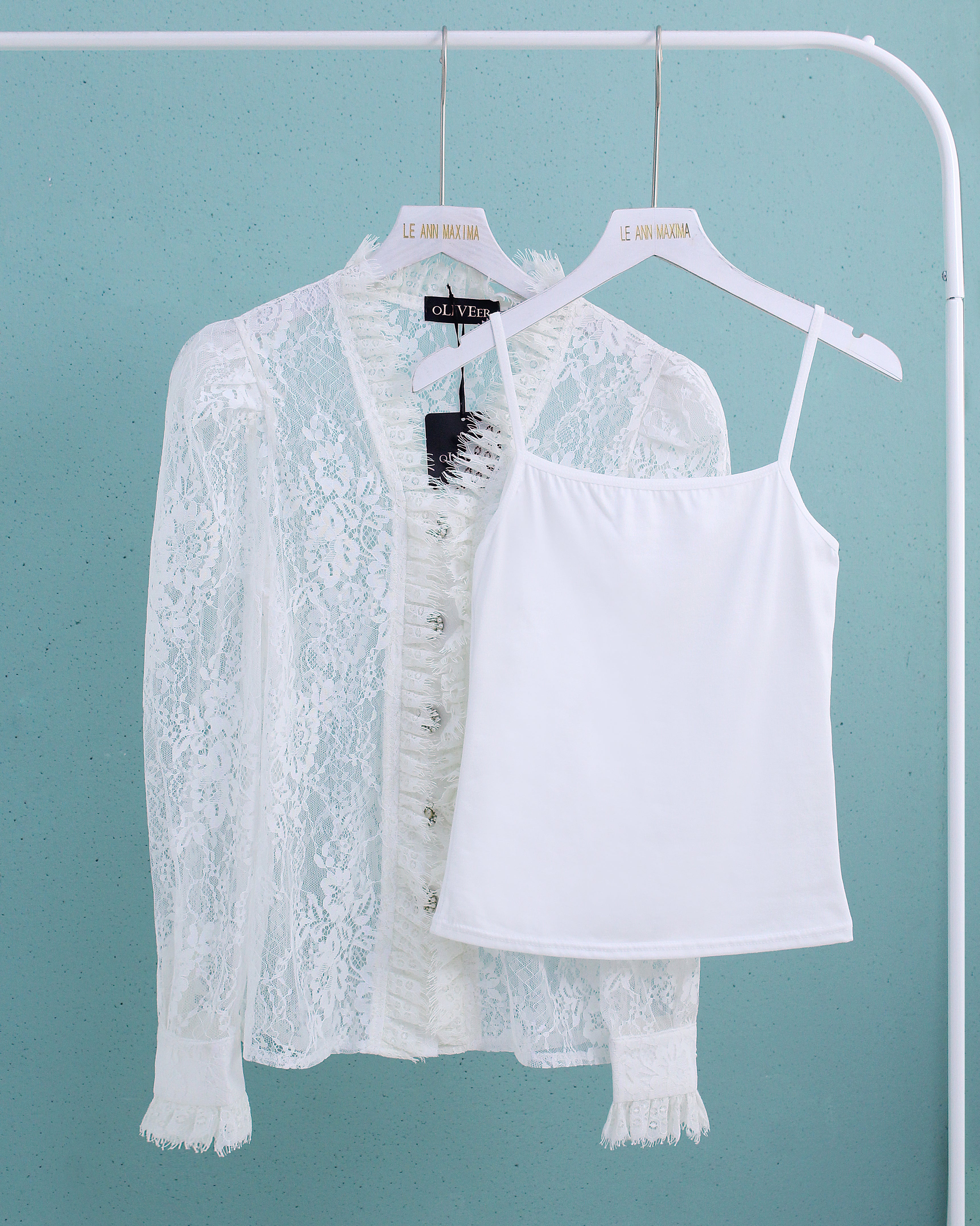 Lace Blouse in White (M size)