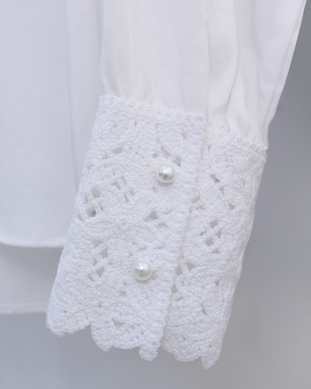 Lace Buttoned Shirt in White & Black (L size)