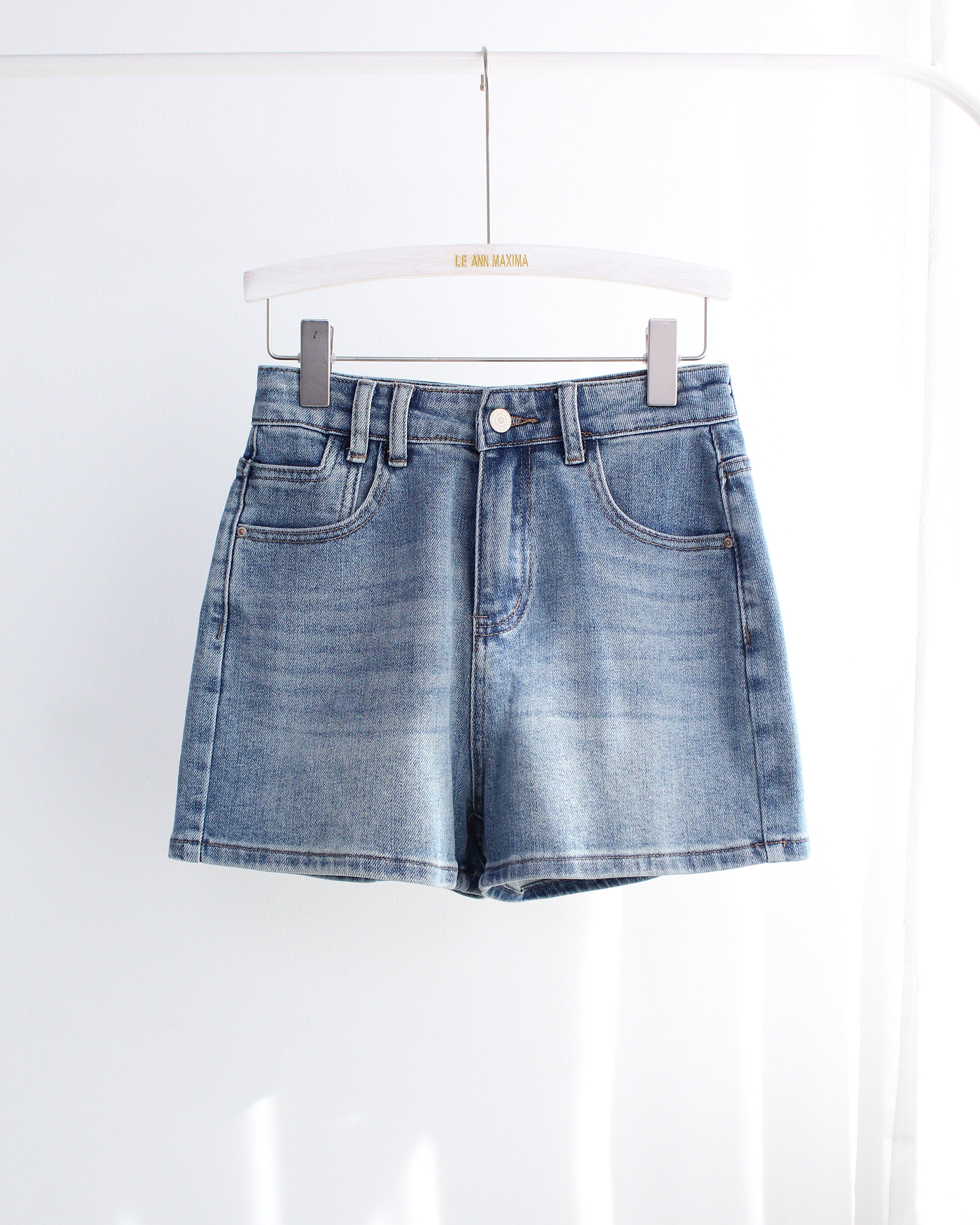 Denim Shorts (S / L size)