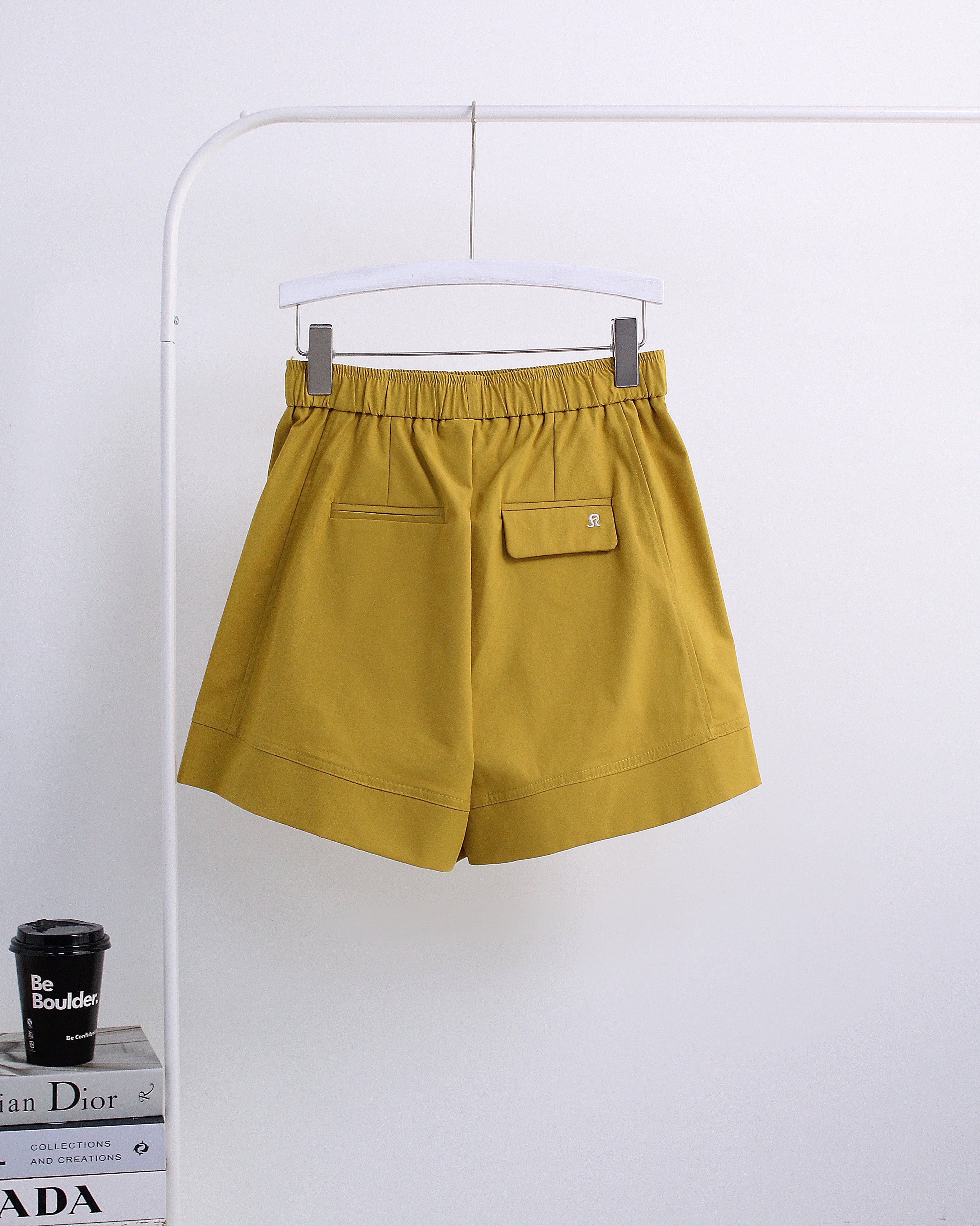 Shorts in Yellow (M size)