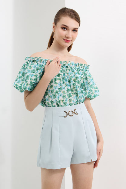 High Waist Chain Belt Accent Pleated Tailored Shorts