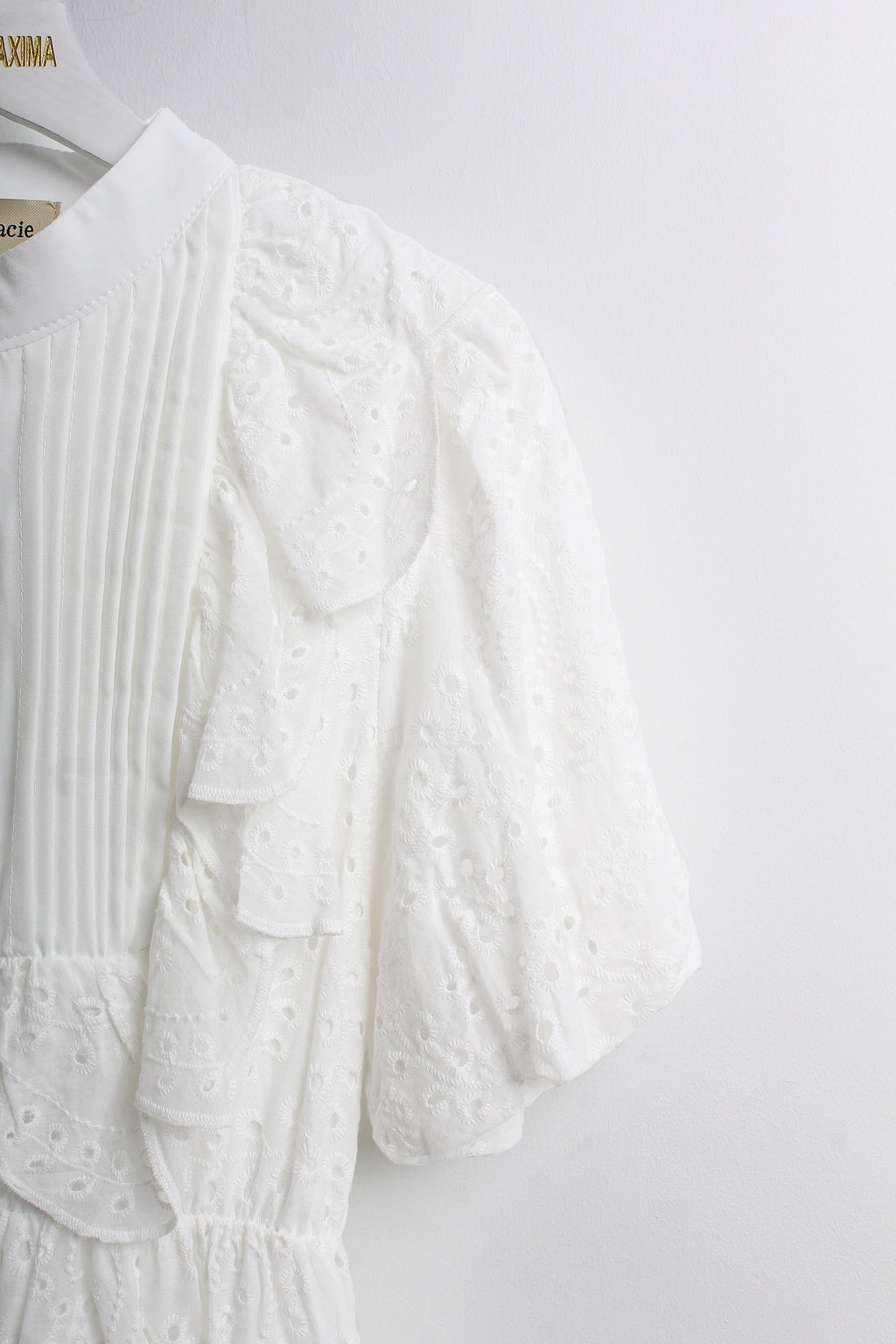 Lace Ruffle Dress (Free size)