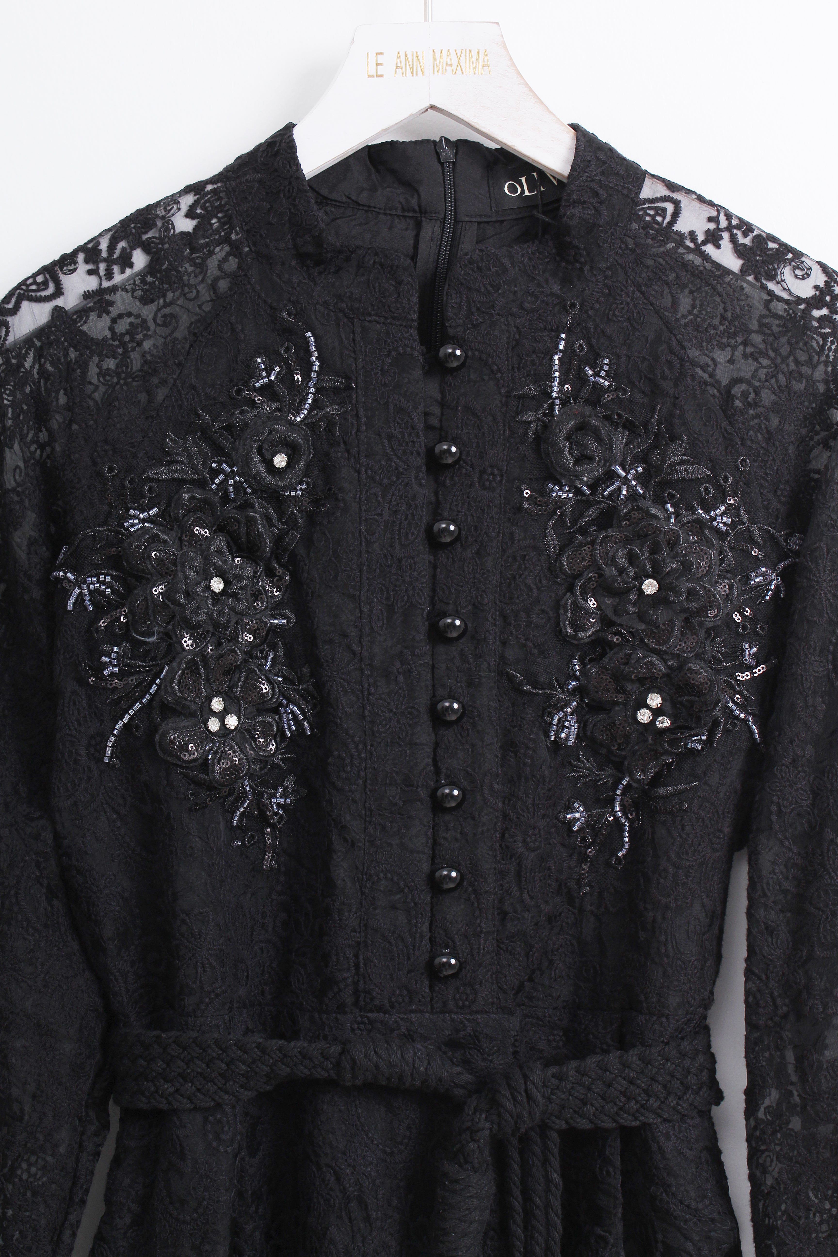 Lace Dress in Black (L size)