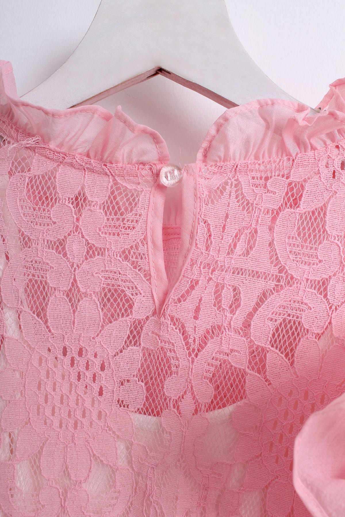 Ruffled Lace Top in Pink (Free Size)