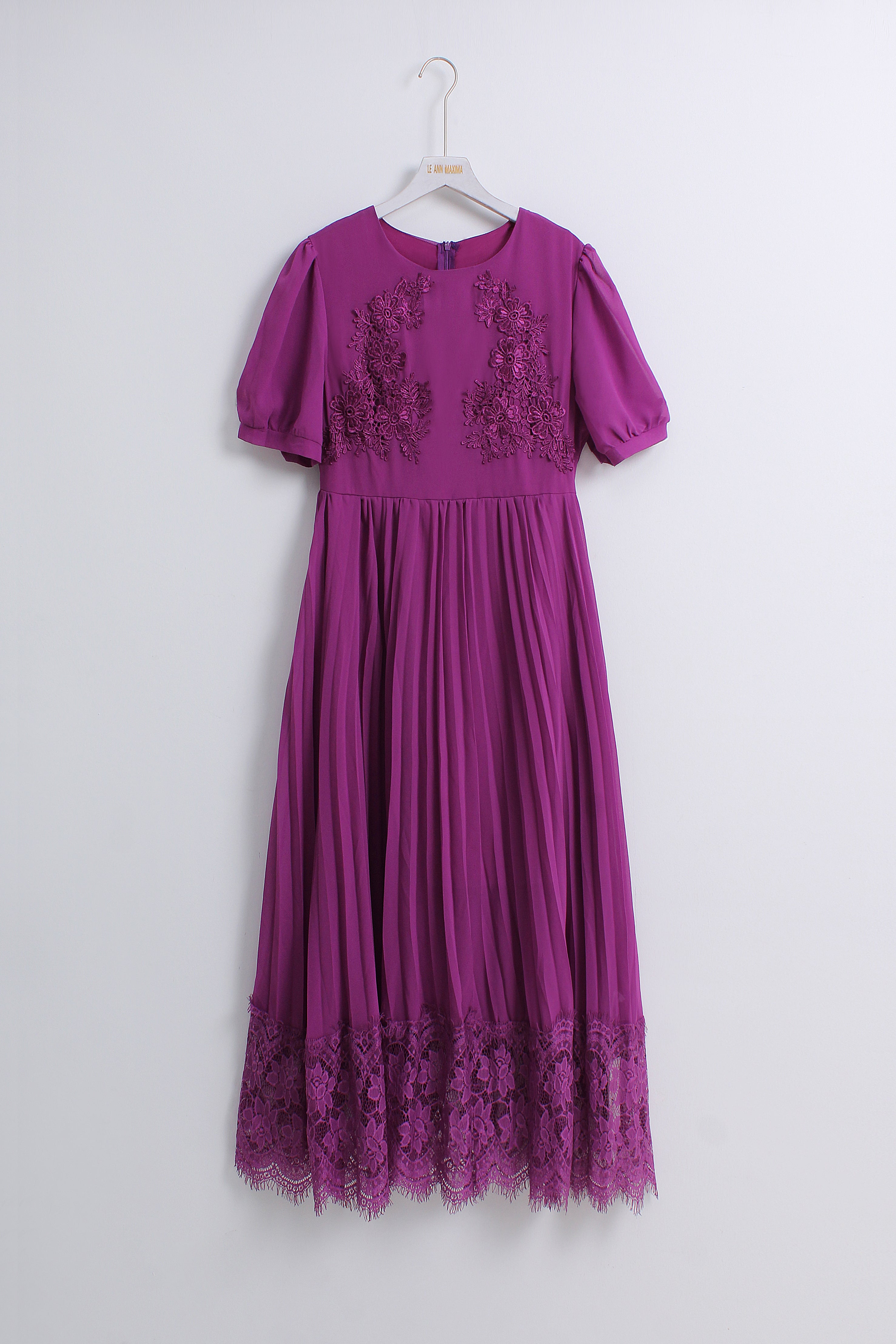 Purple Lace Embroidery Pleated Dress (M size)
