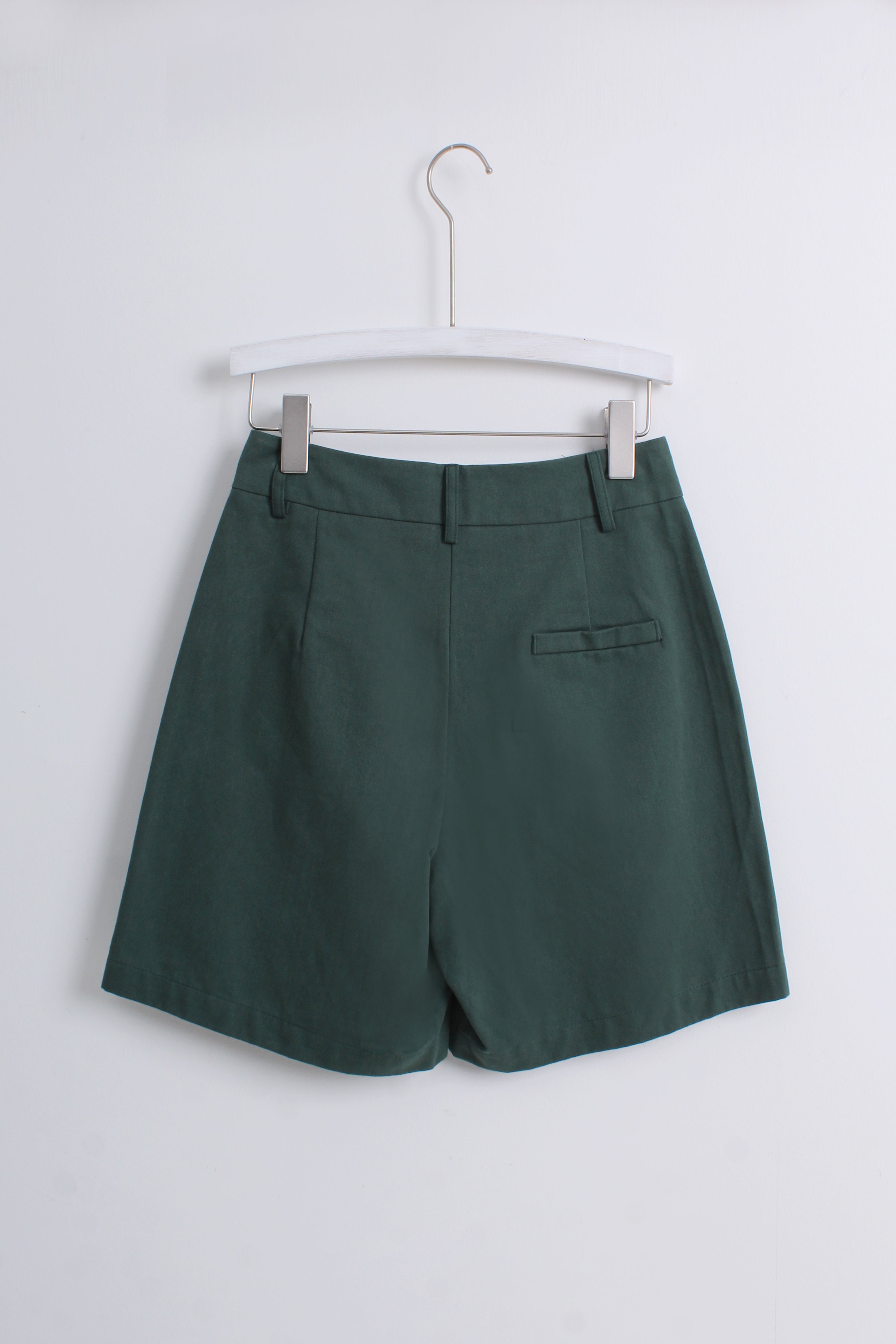 Stripe Shirt & Green Shorts 2 Piece Set (M size)