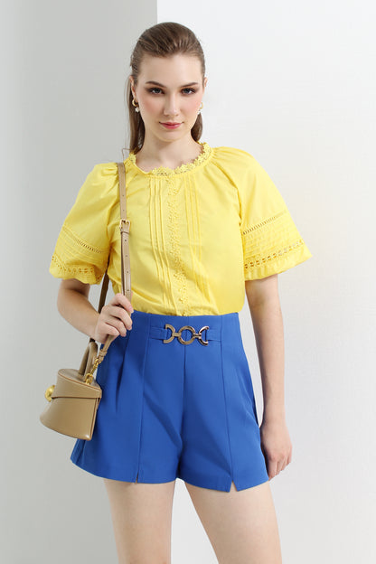 High Waist Chain Belt Accent Pleated Tailored Shorts