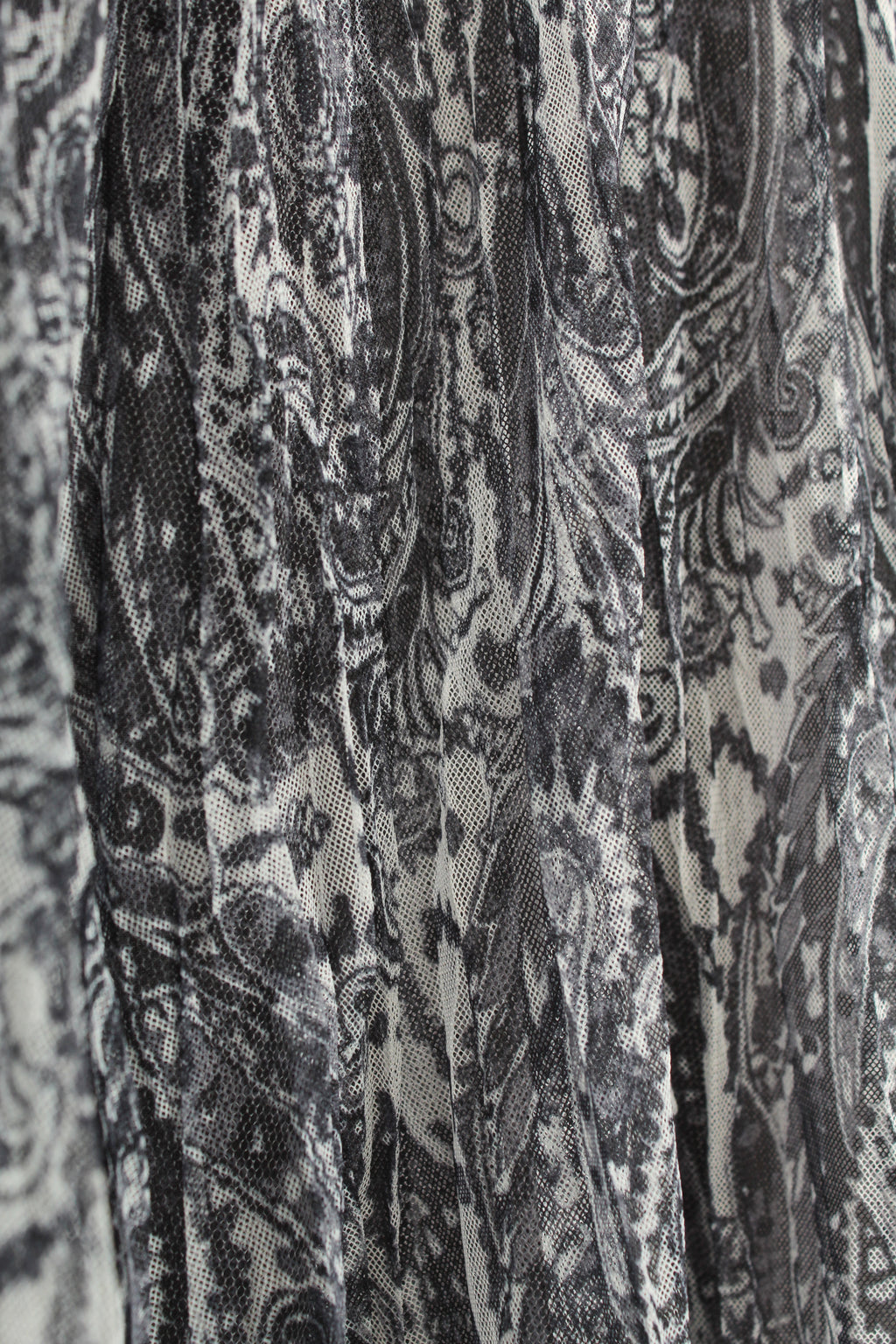 Sheila Tulle Midi Skirt (L size)