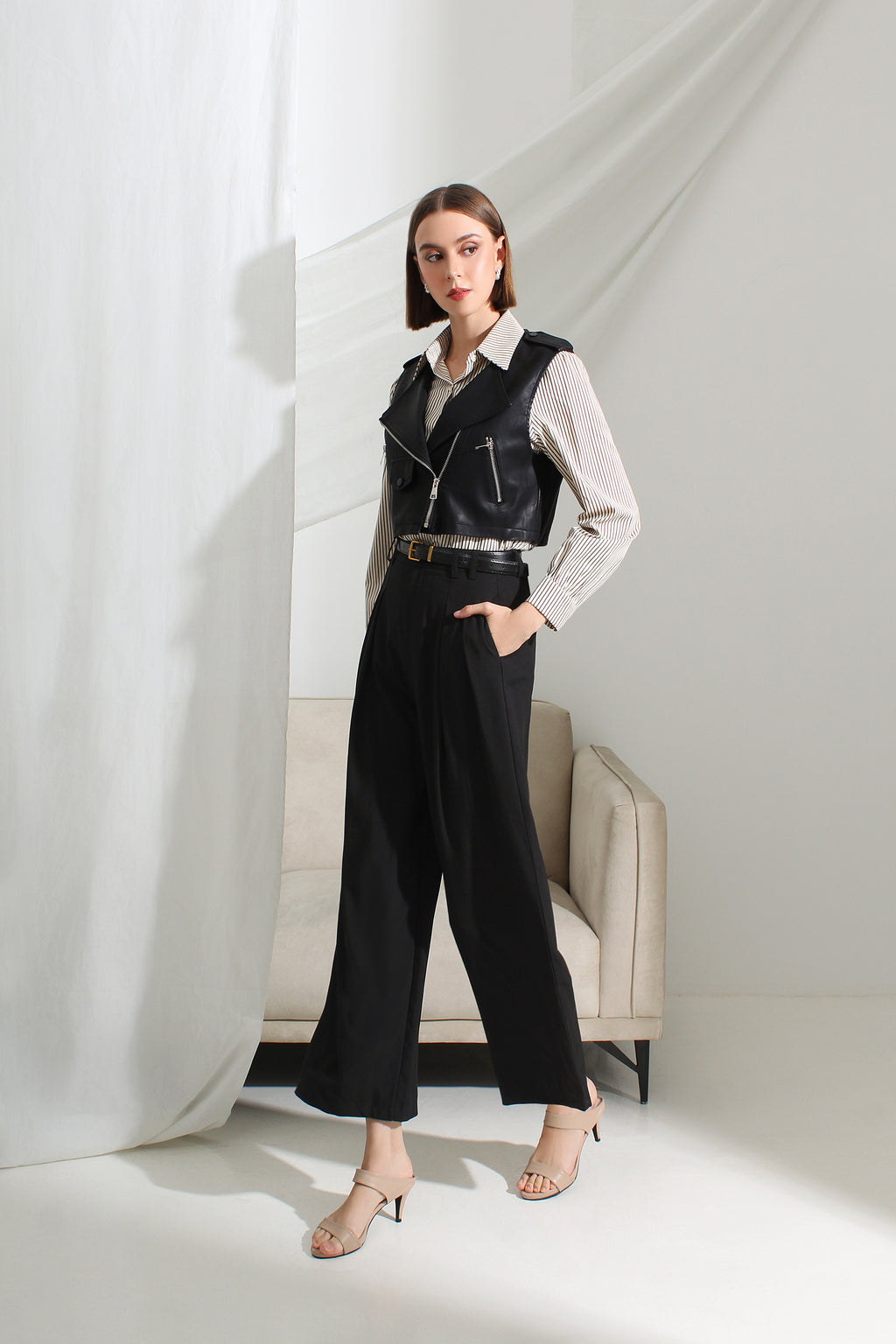 Relaxed Straight Leg Pleated Pants [FREE Belt]