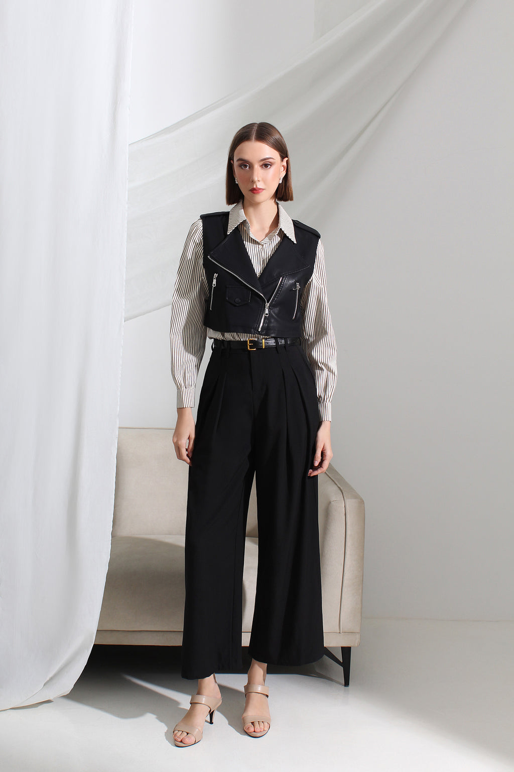 Relaxed Straight Leg Pleated Pants [FREE Belt]