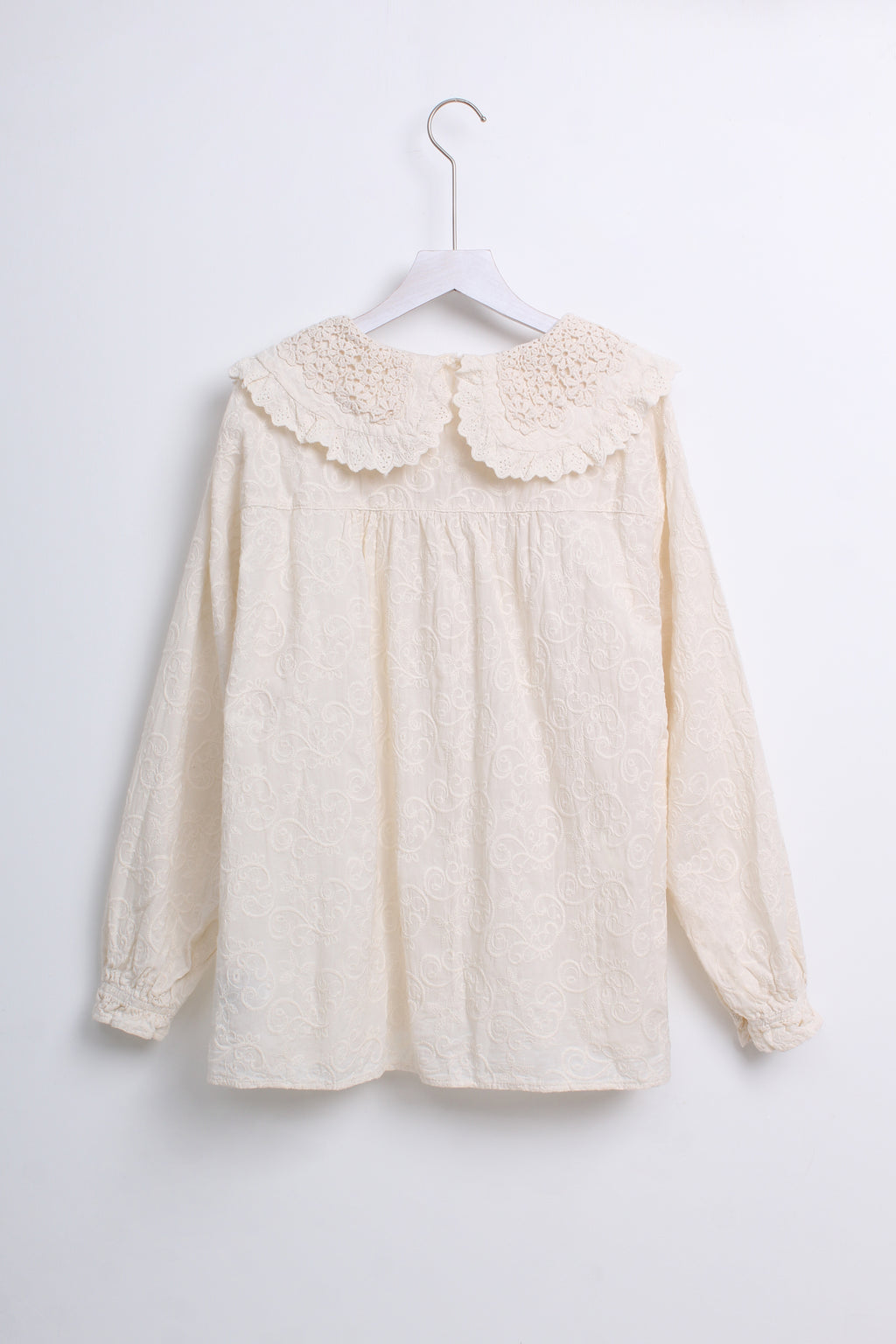 Peter Pan Collar Lace Top in White & Beige (Free size)