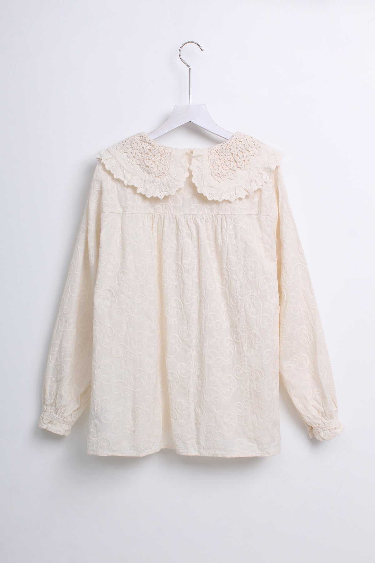 Peter Pan Collar Lace Top in White & Beige (Free size)