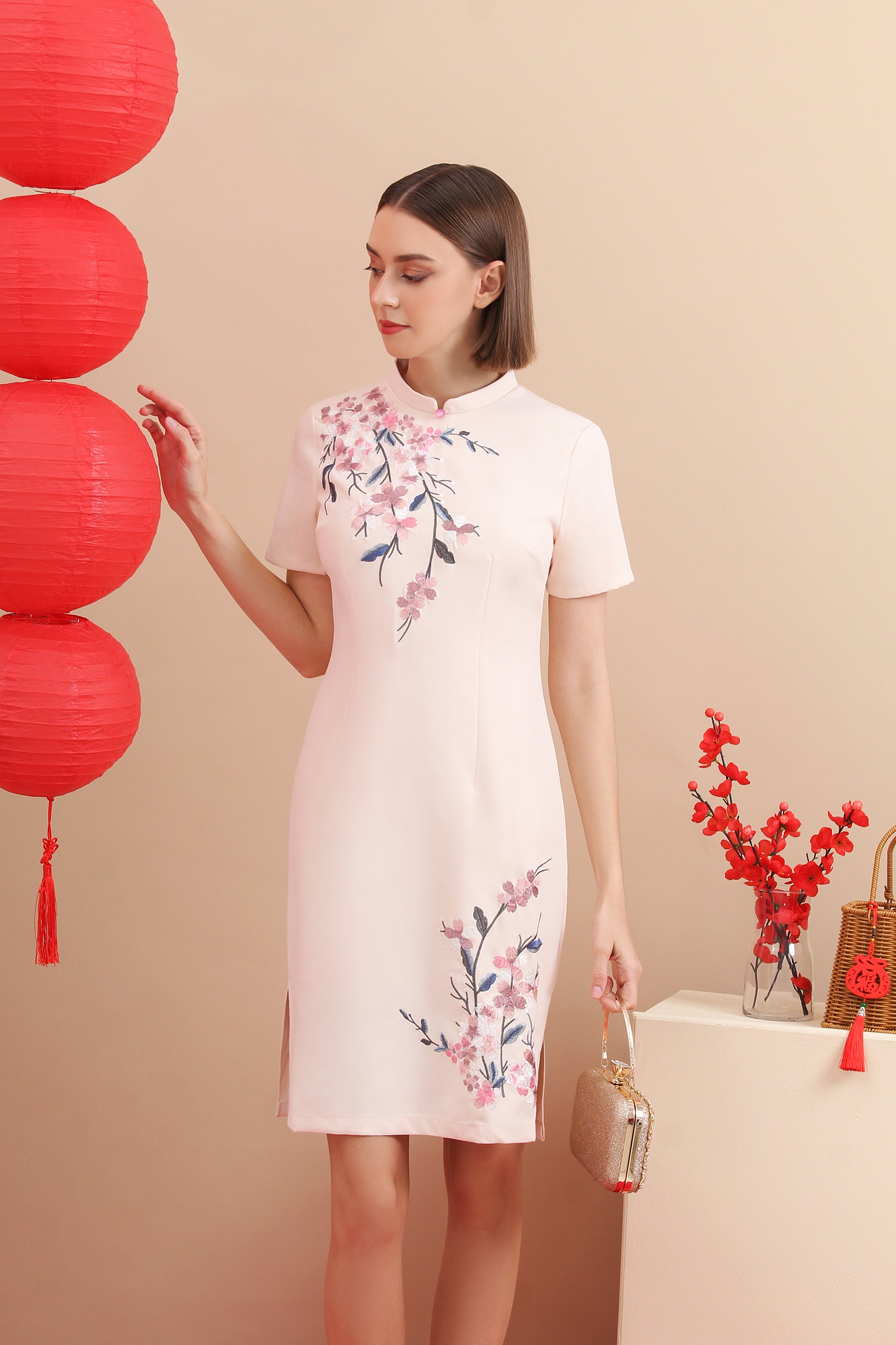 Hua Embroidered Qipao