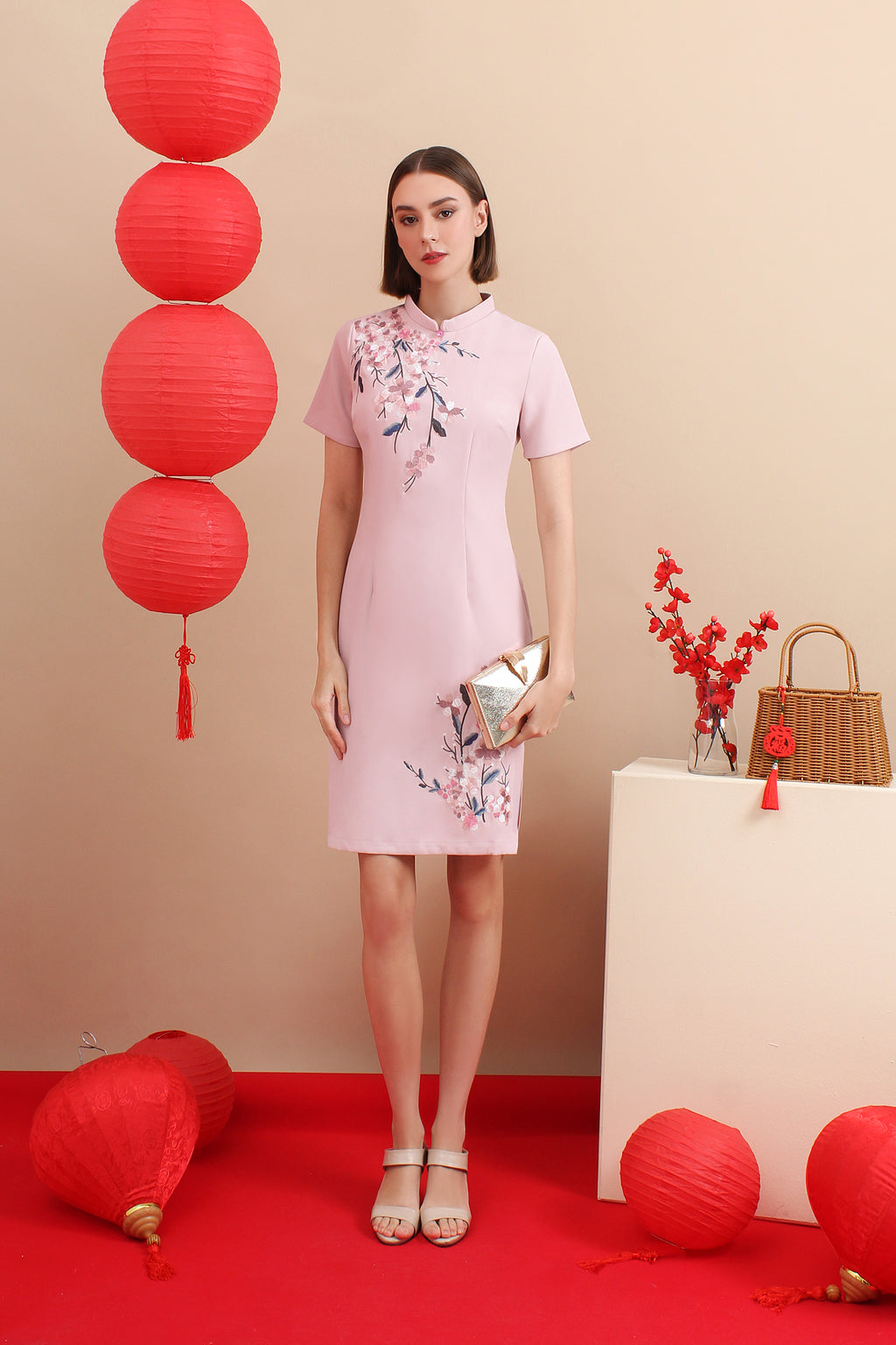 Hua Embroidered Qipao