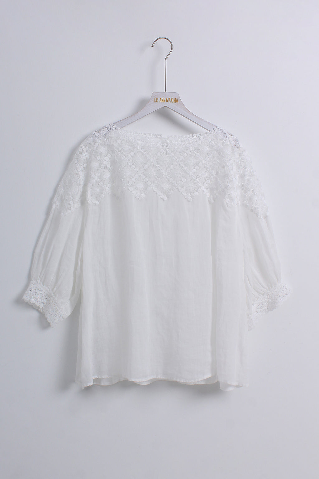 Lace Blouse in White (Free size)