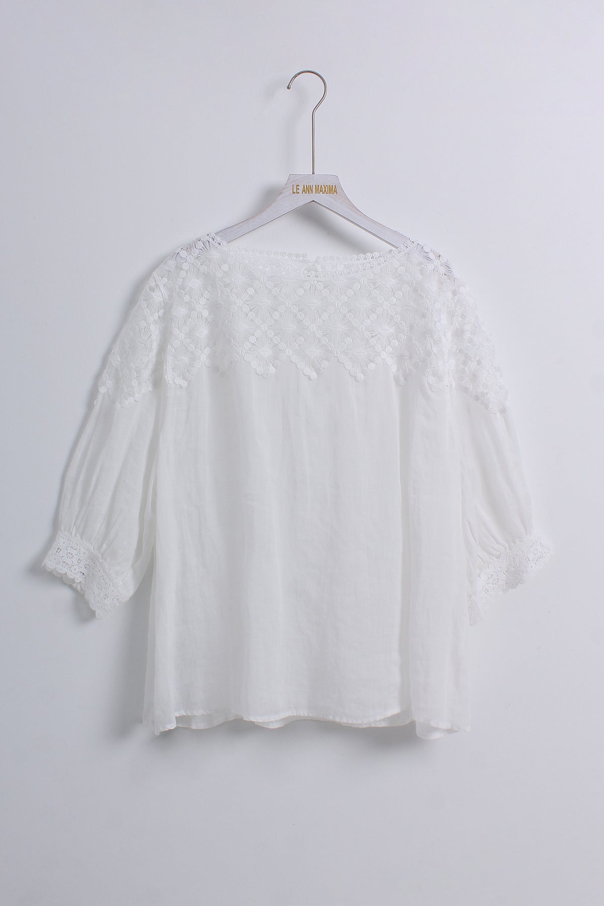 Lace Blouse in White (Free size)
