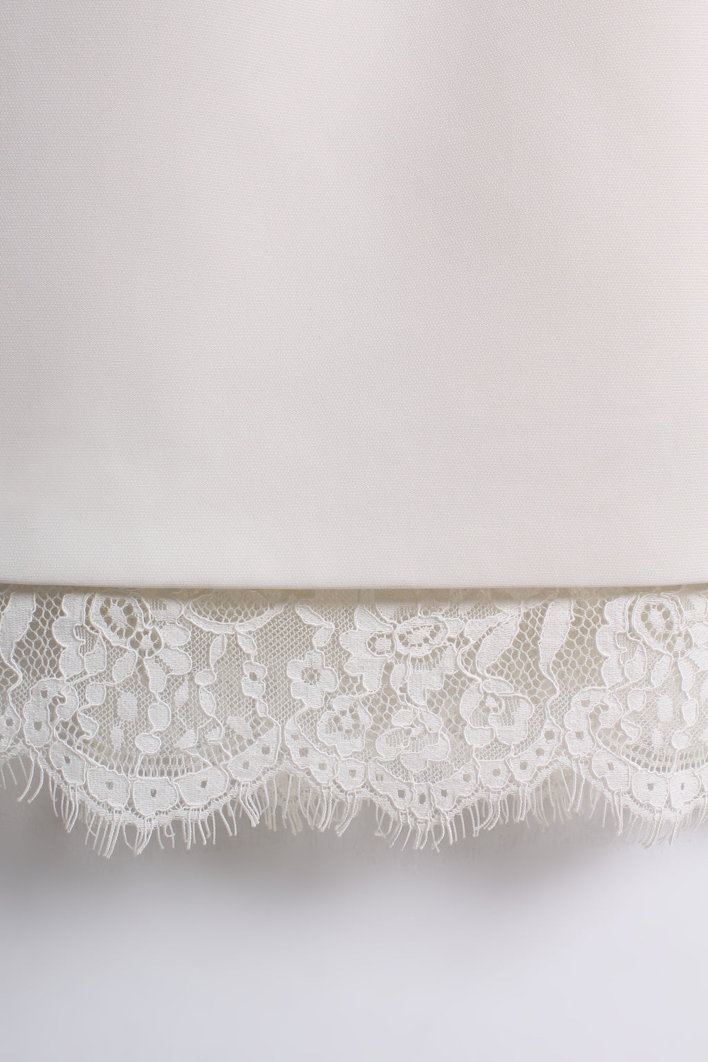 Satin Lace Trim Midi Skirt (L size)