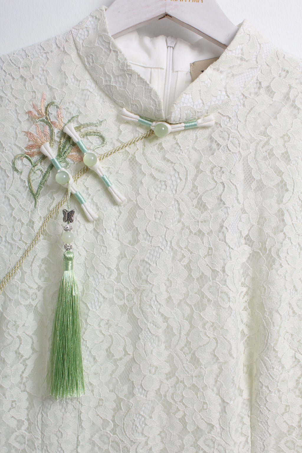Lace Cheongsam in Light Green (Free size)