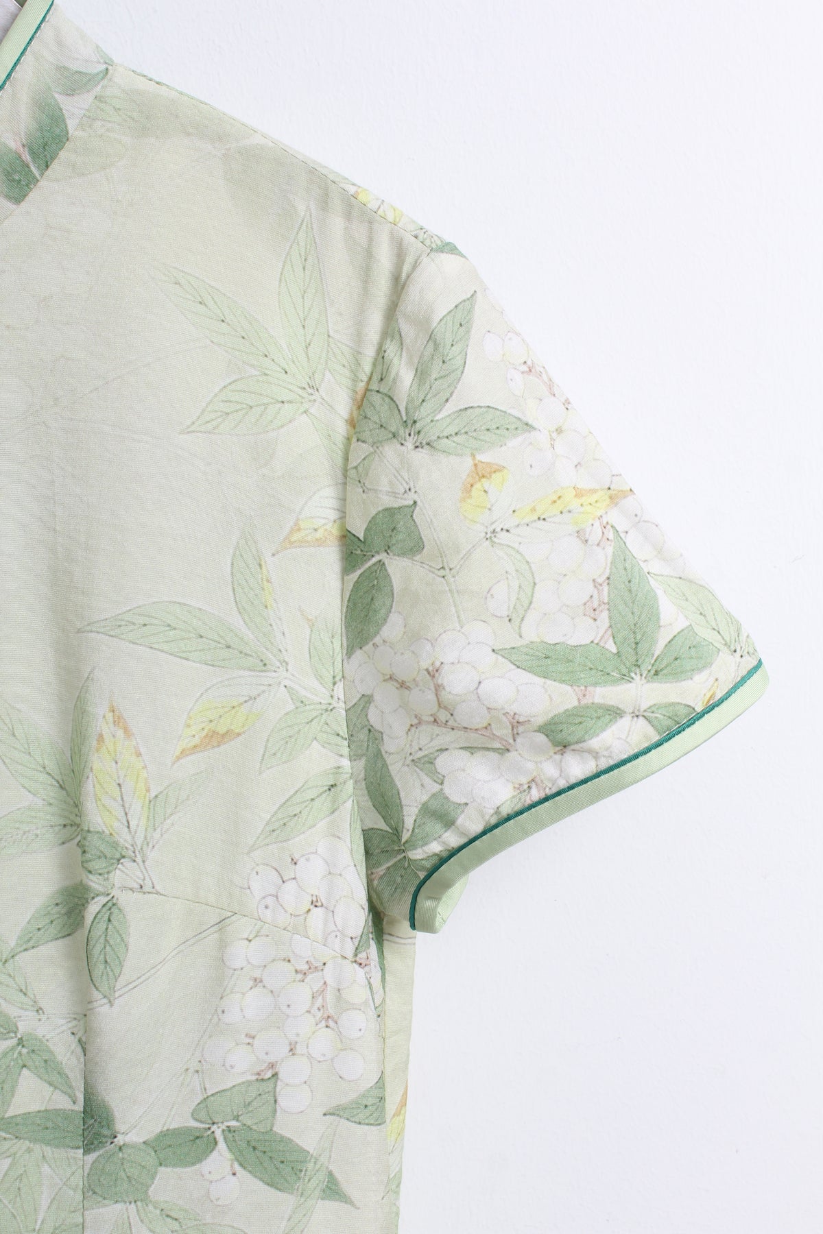 Sage Green Cheongsam (L size)
