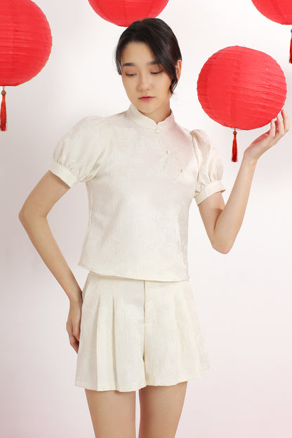 Min Floral Pattern Puff Sleeves Mandarin Collar Blouse & Pleated A-Line Shorts Set