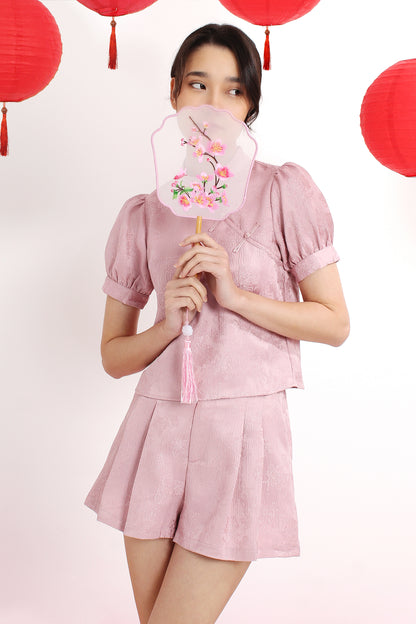 Min Floral Pattern Puff Sleeves Mandarin Collar Blouse & Pleated A-Line Shorts Set