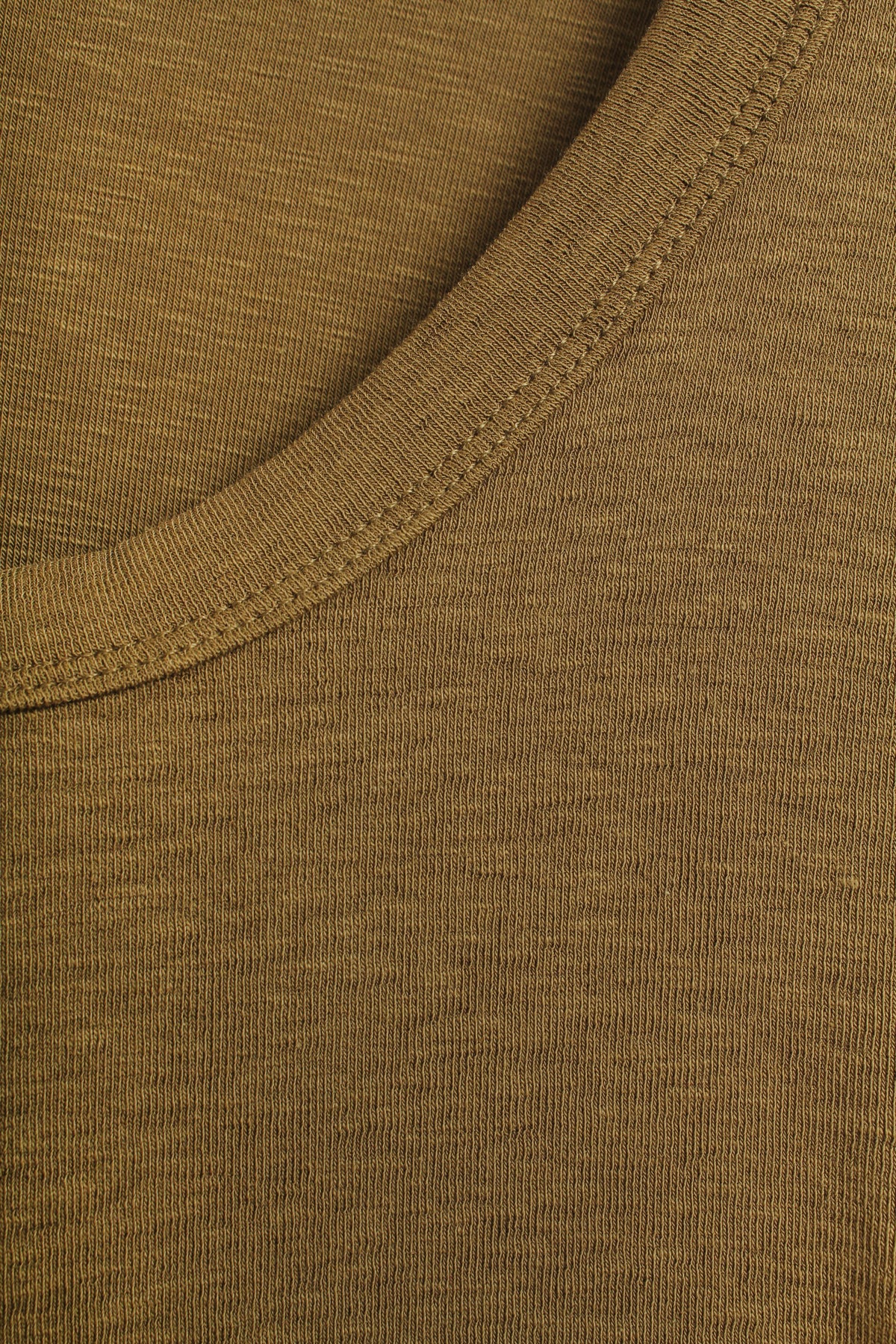 Scoop Neck T-Shirt | Long Sleeve