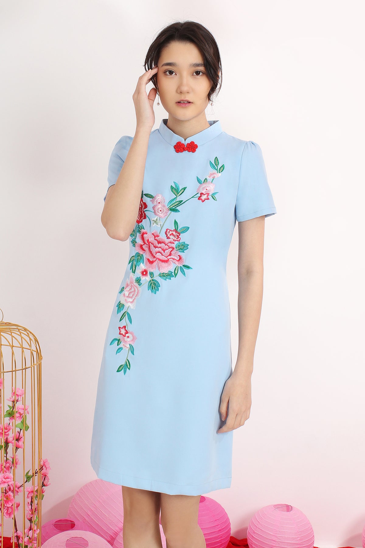 Calla Blossomy Embroidery Cheongsam