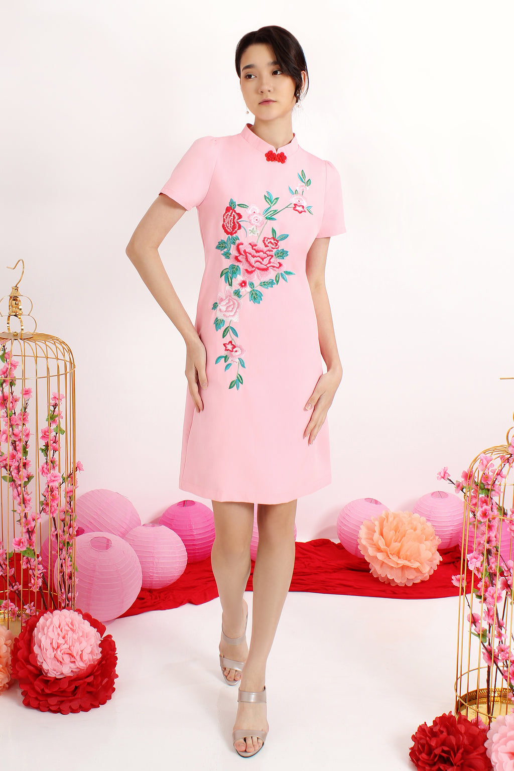 Calla Blossomy Embroidery Cheongsam