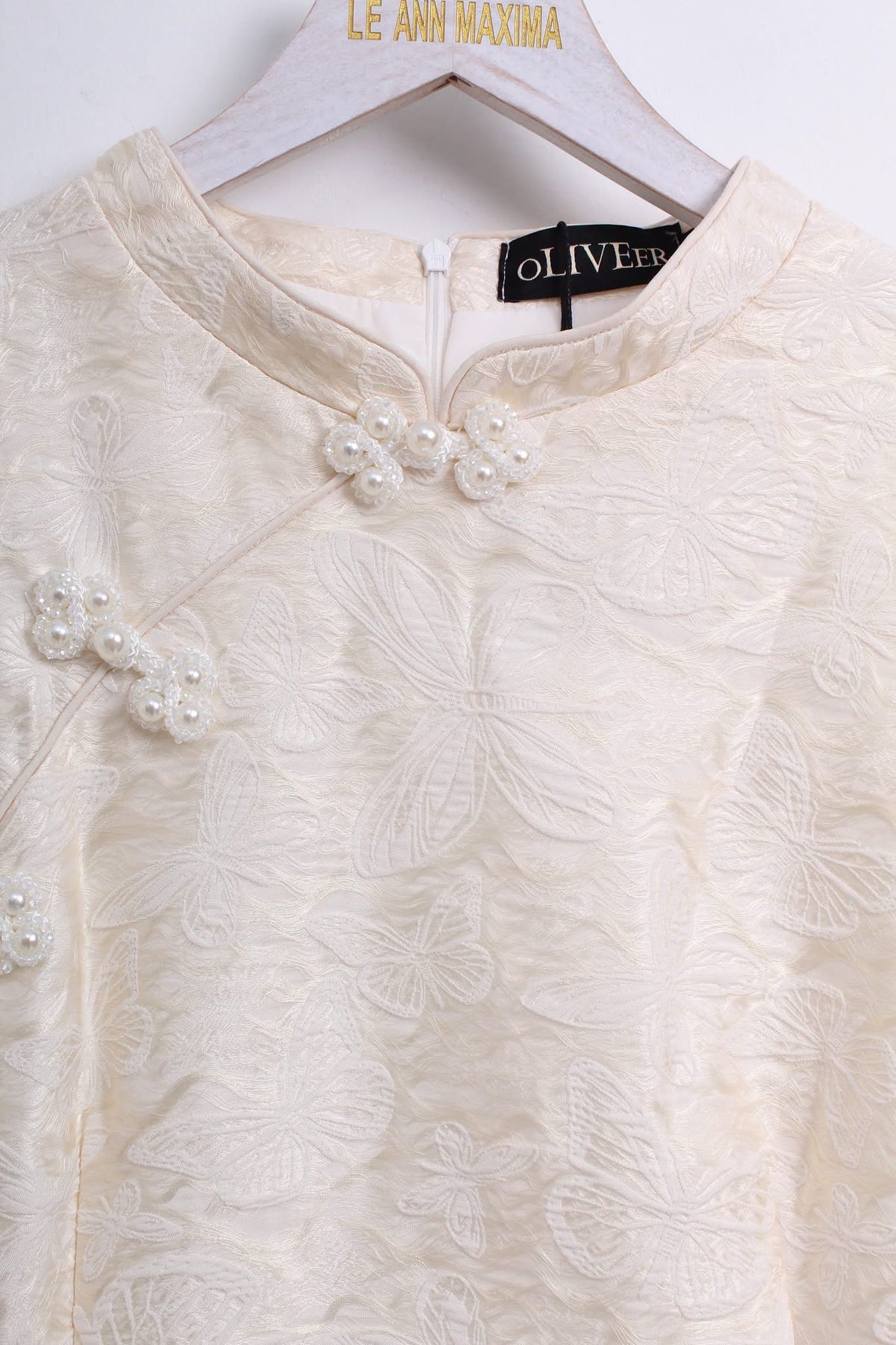 白蝶映华旗袍 White Butterfly Qipao
