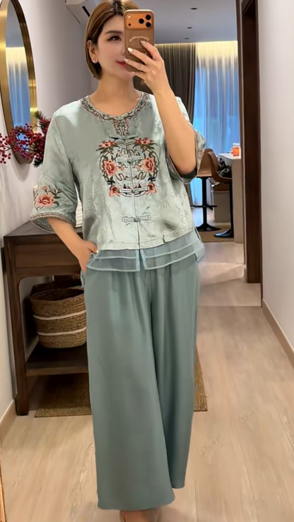 Enchantress of Lotus Cheongsam Blouse Top [FREE SIZE]