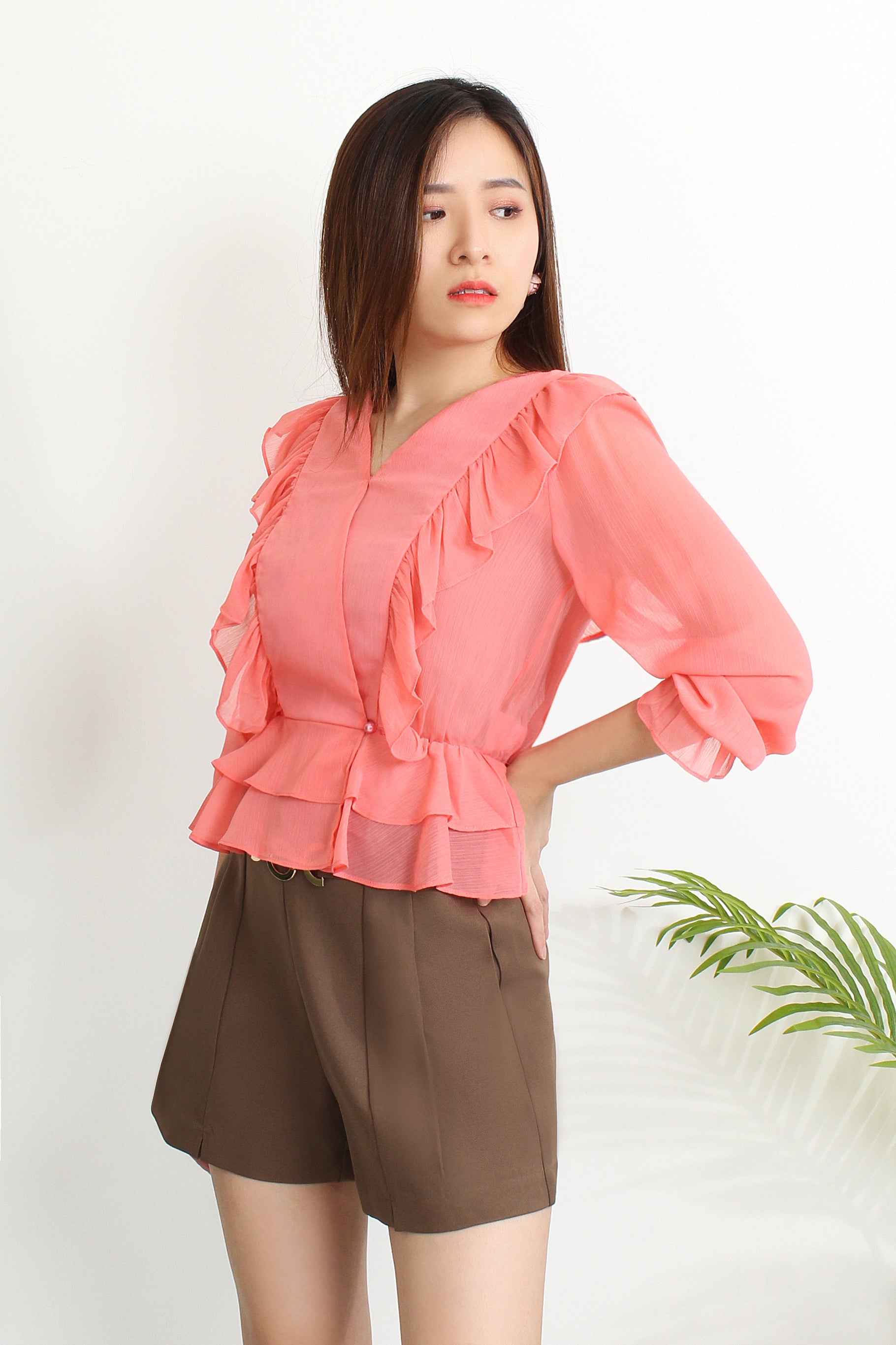 Aveuri Ruffled Chiffon Blouse