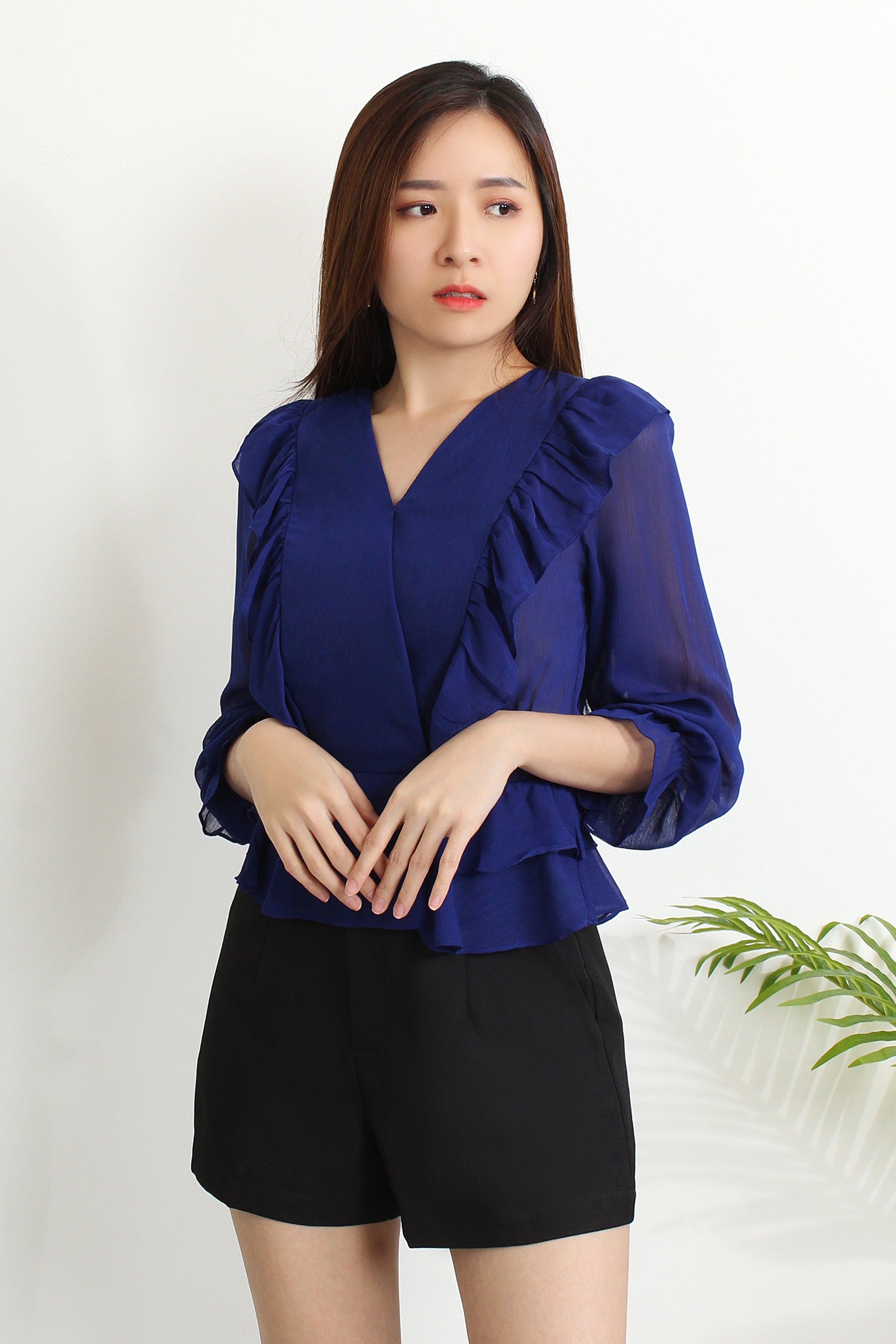 Aveuri Ruffled Chiffon Blouse